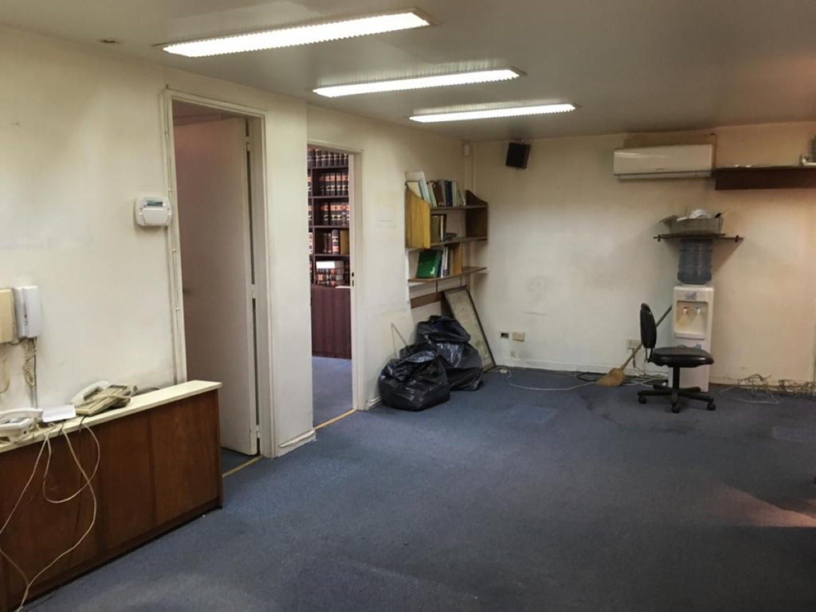 Oficina en Venta en Tribunales (San Nicolás) recepción 3 despachos baño kitchenette 70 m2 + cochera – Paraná 700 — foto 3