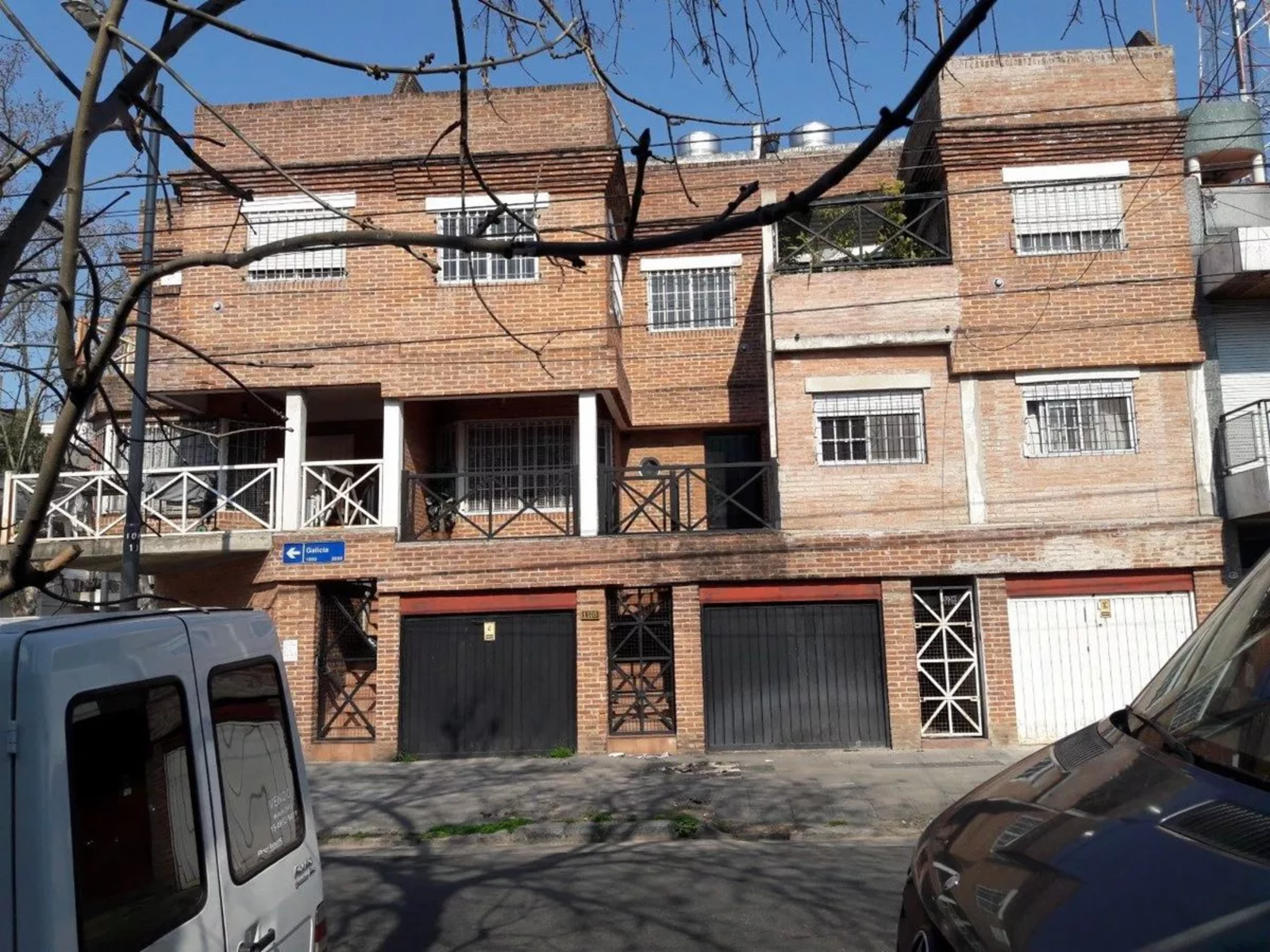 Departamento Triplex en Venta en Caballito, 4 ambientes 4 baños 150 m2 + balcón, patio, terraza, parrilla, 2 cocheras – Galicia 1900 - 2