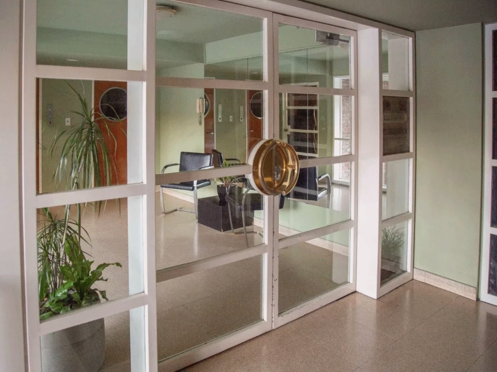 NUEVO PRECIO - Departamento (piso) en Venta frente a Parque Las Heras 4 ambientes + dependencia 108 m2 + balcón, baulera y cochera - Salguero 2400 — foto 3