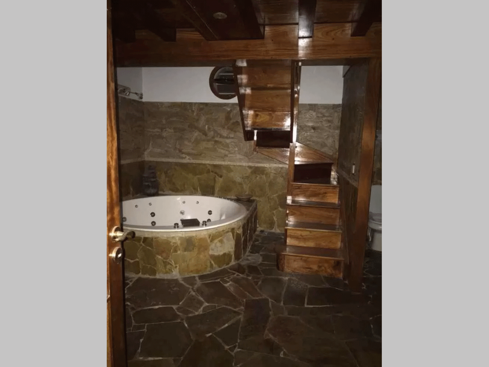 LUJOSO PH en Venta en Caballito 5 ambientes, 3 dormitorios, 2 baños, terraza, parrilla, hogar a leña 140 m2 - Rosario 800 — foto 7