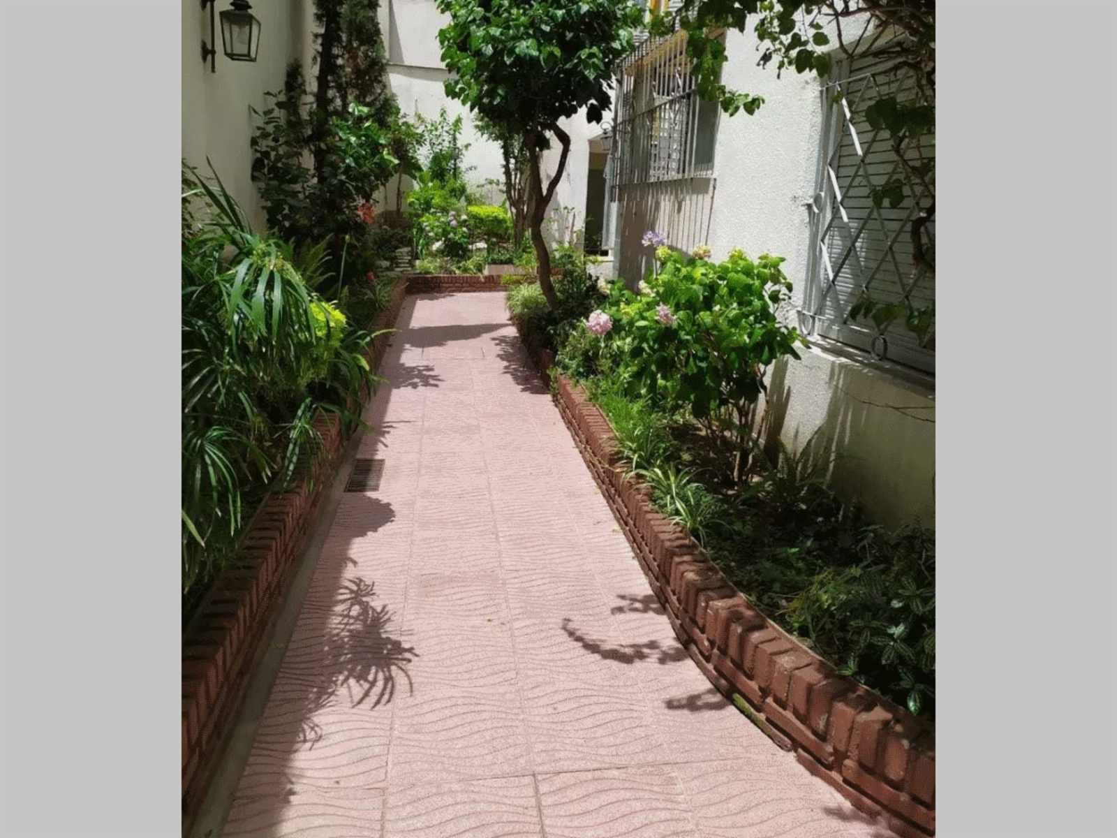 Departamento en Venta en Caballito 3 ambientes 48 m2, en PB contrafrente, vista al jardín – Rosario 700 — foto 2