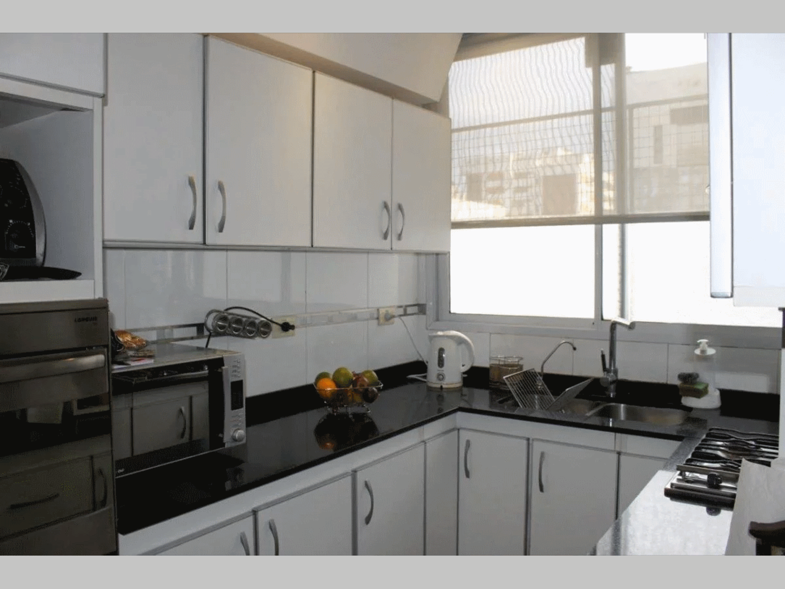Departamento en Venta en Barrio Norte (Recoleta) 4 ambientes 3 baños 88 m2 piso alto, con cochera – Av Santa Fe 3000 — foto 5