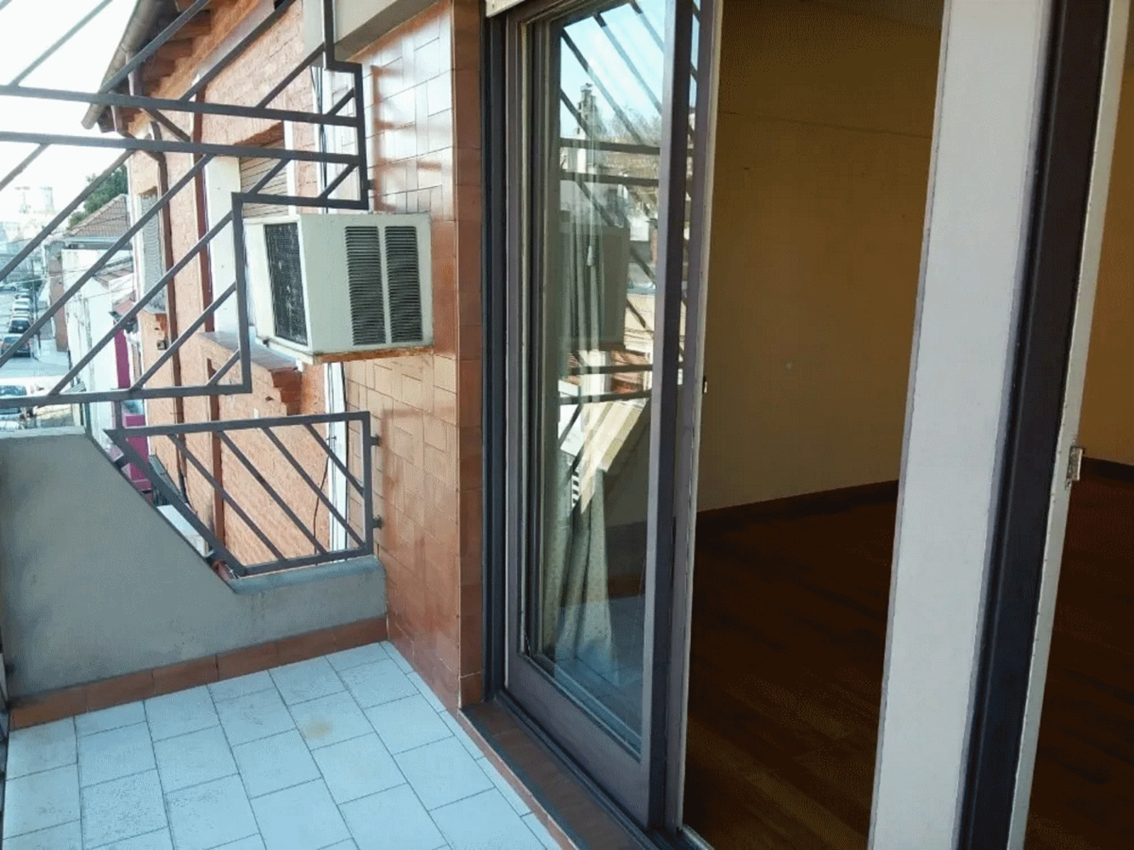 NUEVO PRECIO - PH en Venta en Caballito 3 ambientes al frente c balcón, cochera para 2 autos, 2° por escalera, 95 m2 + balcón - Ortega 900 (alt Rojas 550) — foto 10