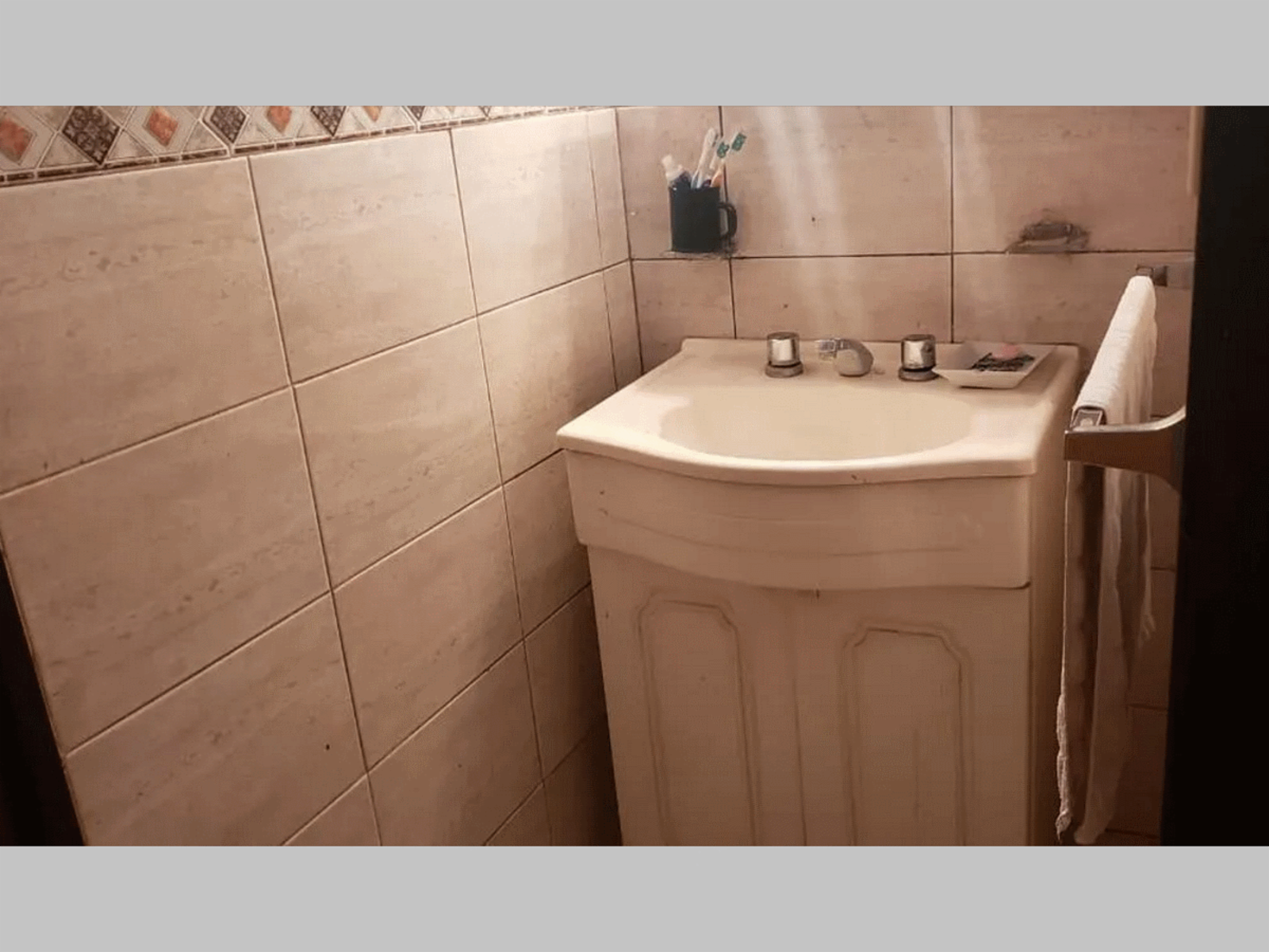 OPORTUNIDAD - PH en PB en Venta en Flores 4 ambientes 2 baños 130 m2 + patio, balcón y terraza con quincho, al frente - Portela 1700 — foto 12
