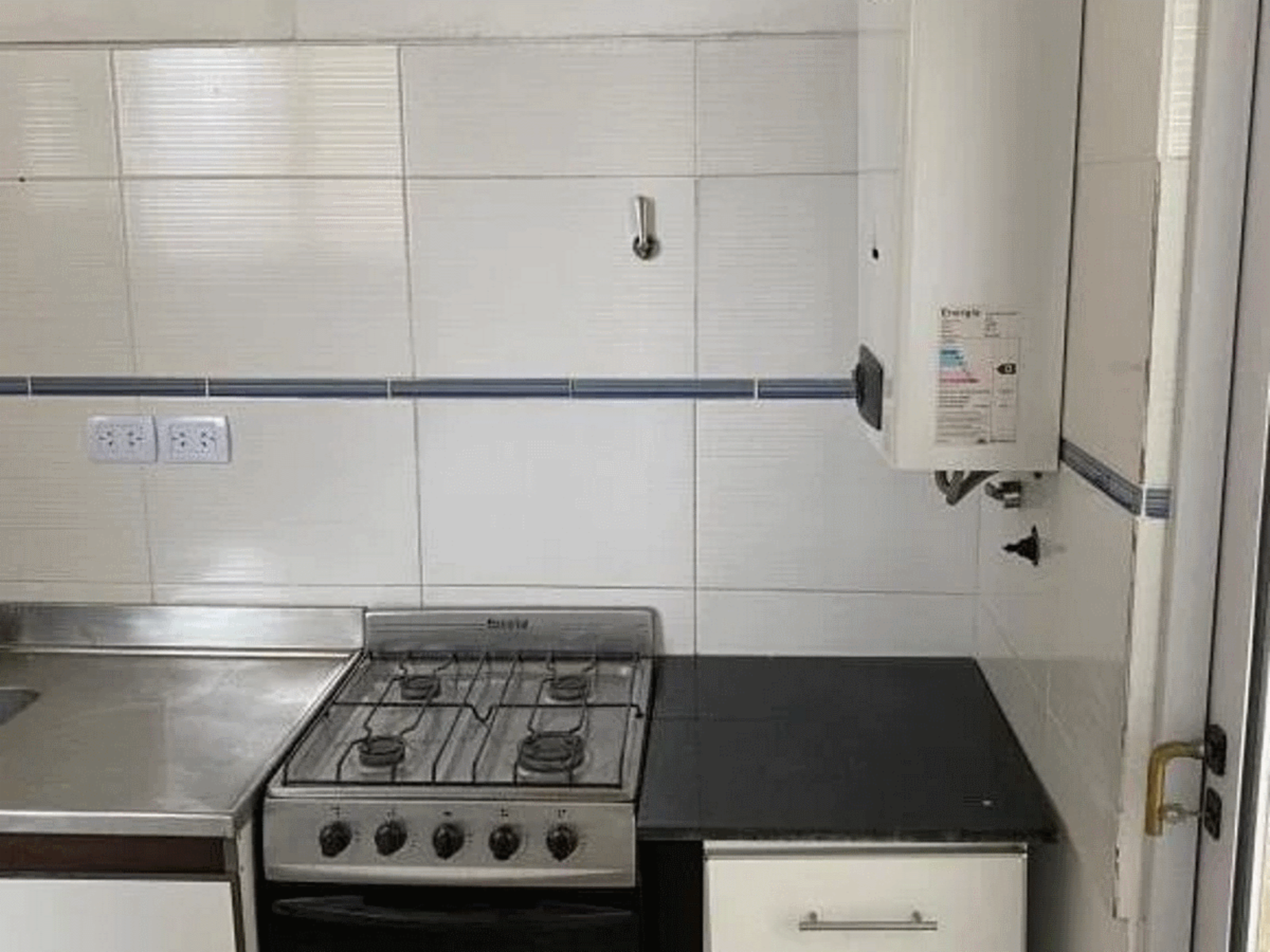 Departamento (piso) en Venta en San Cristóbal 5 ambientes 3 dormitorios 2 baños 100 m2, balcón al frente - Cochabamba 1600 - 9