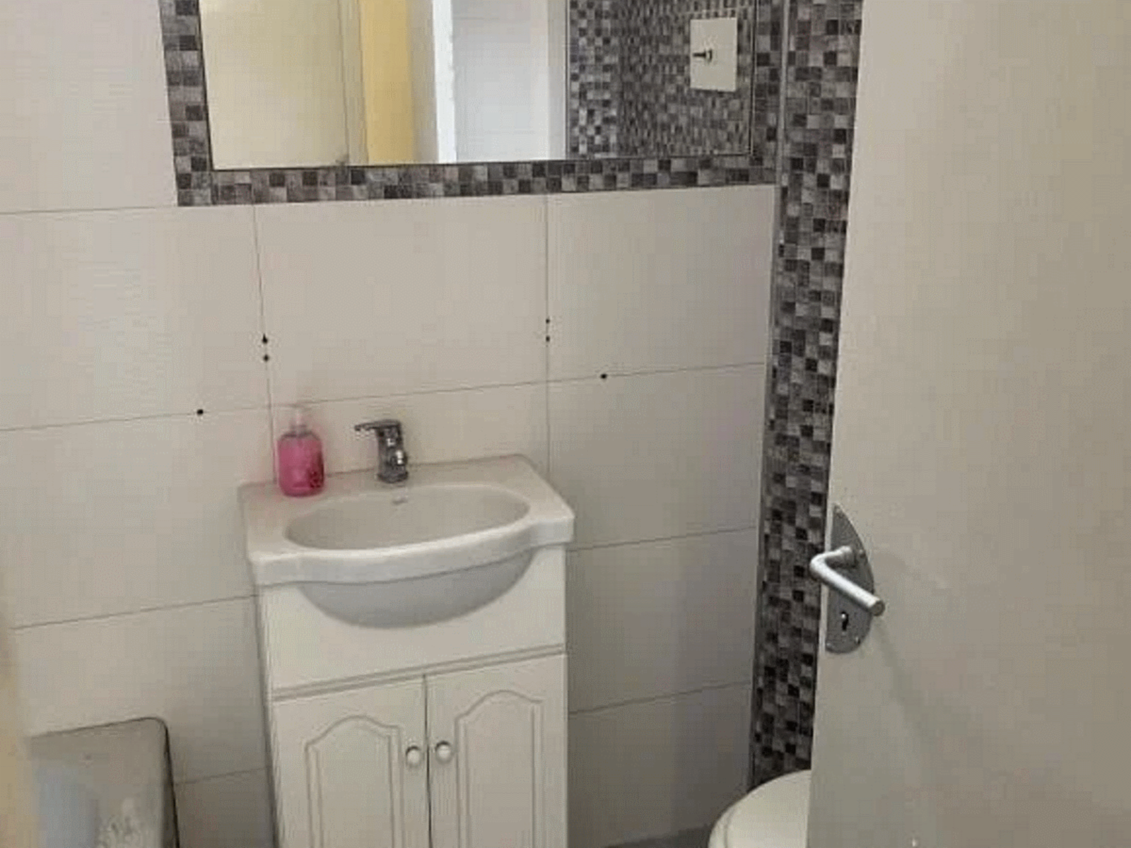 Departamento (piso) en Venta en San Cristóbal 5 ambientes 3 dormitorios 2 baños 100 m2, balcón al frente - Cochabamba 1600 - 20