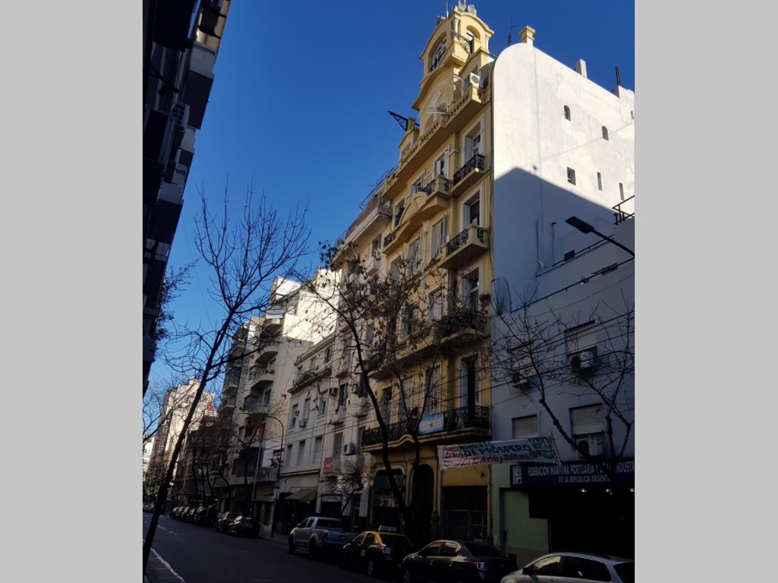 OPORTUNIDAD - NUEVO PRECIO - Departamento en Venta en Congreso 4 ambientes 2 baños 65 m2 + balcón al frente + patio - Combate de los Pozos 200 — foto 2
