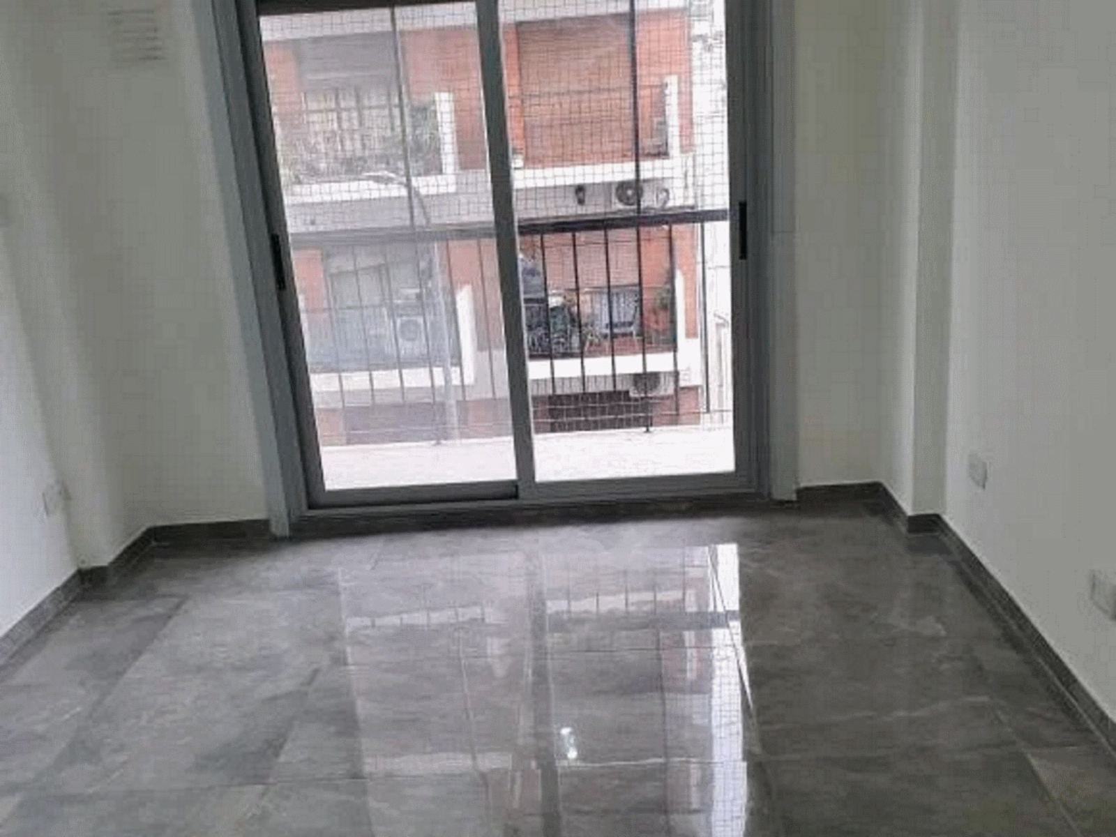 RECICLADO, IMPECABLE - Departamento en Venta en Balvanera 2 ambientes 36 m2 + balcón al frente - Sarmiento 2900 — foto 6