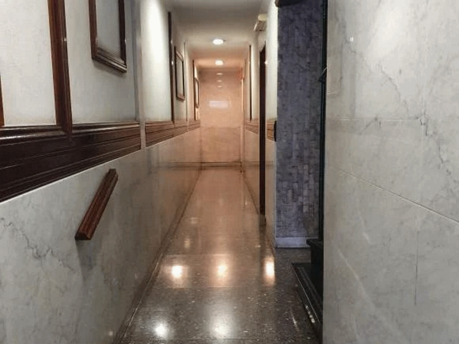 RECICLADO, IMPECABLE - Departamento en Venta en Balvanera 2 ambientes 36 m2 + balcón al frente - Sarmiento 2900 — foto 3