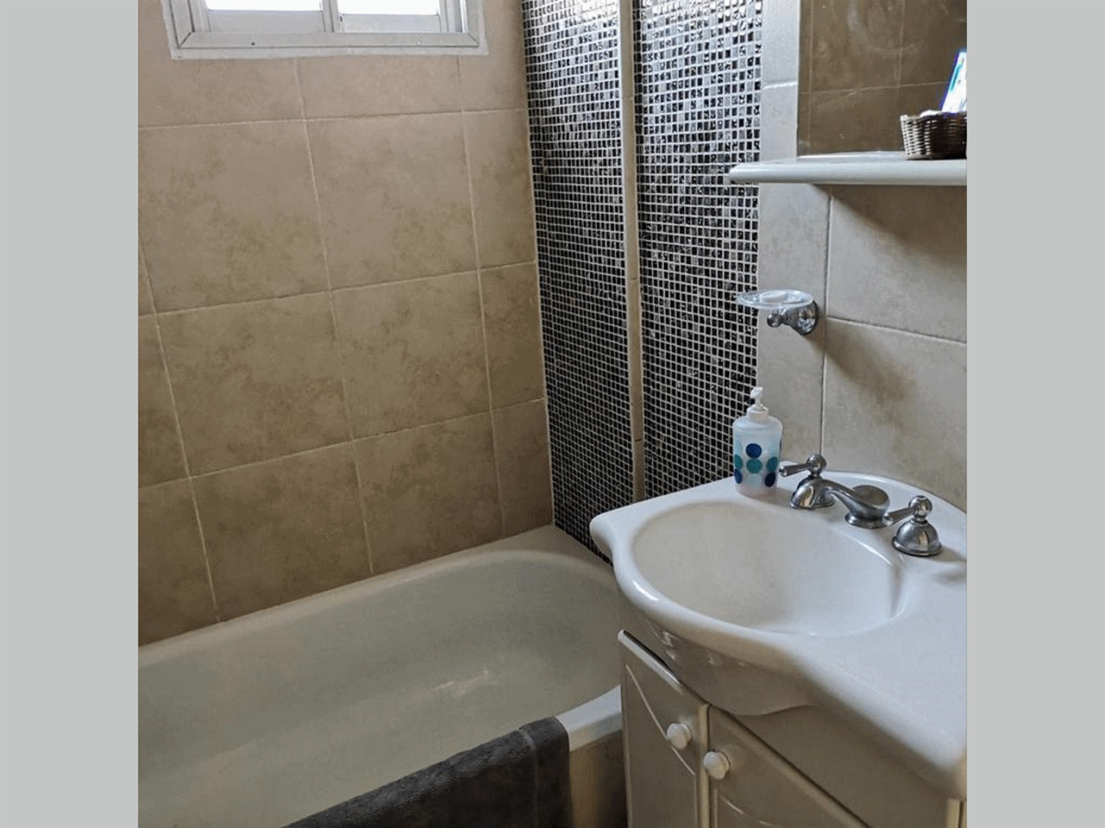 Departamento en Venta en Villa Crespo 3 ambientes 50 m2 al contrafrente, totalmente reciclado - Thames 400 - 18
