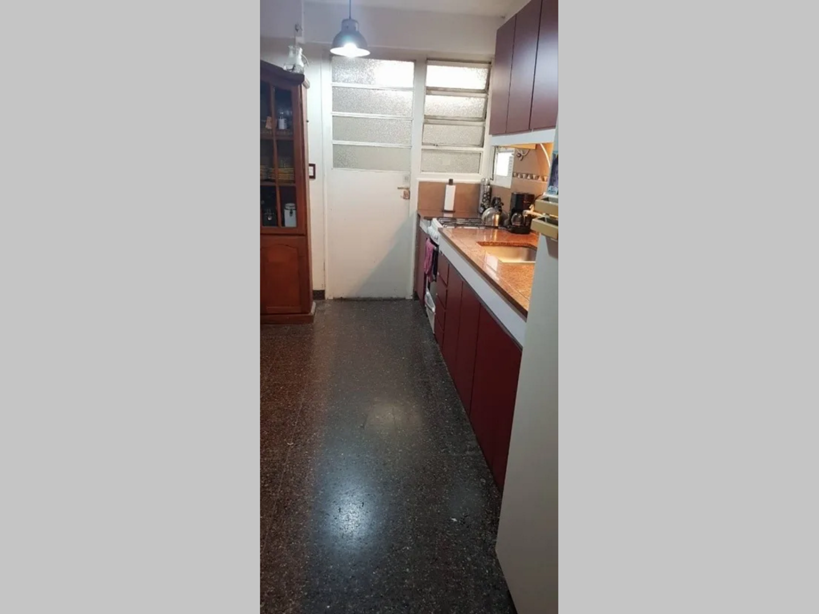 Semipiso en Venta en Flores 3 ambientes 65 m2 + 2 patios en 1er piso por ascensor, al contrafrente, con cochera cubierta - Argerich 900 - 12
