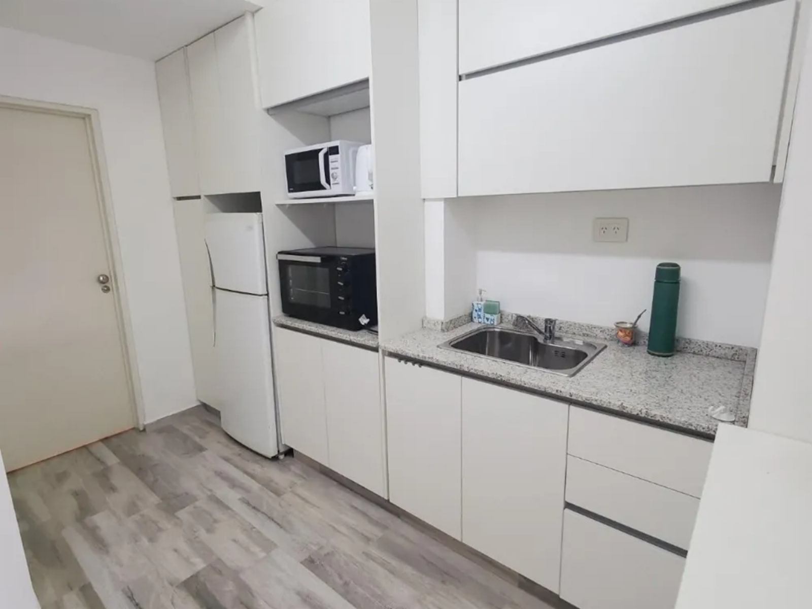 REMODELADO - Departamento en Venta en Congreso amplio monoambiente 45 m2 contrafrente piso alto (no último) - Rivadavia 1600 — foto 4