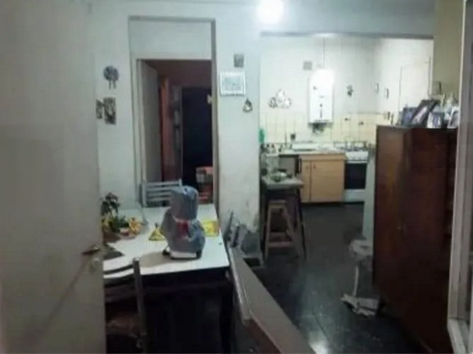OPORTUNIDAD, A REFACCIONAR - PH en Venta en Parque Chacabuco 5 ambientes 4 dormitorios 2 baños 92 m2 contrafrente 2 plantas - Doblas 1000 — foto 7