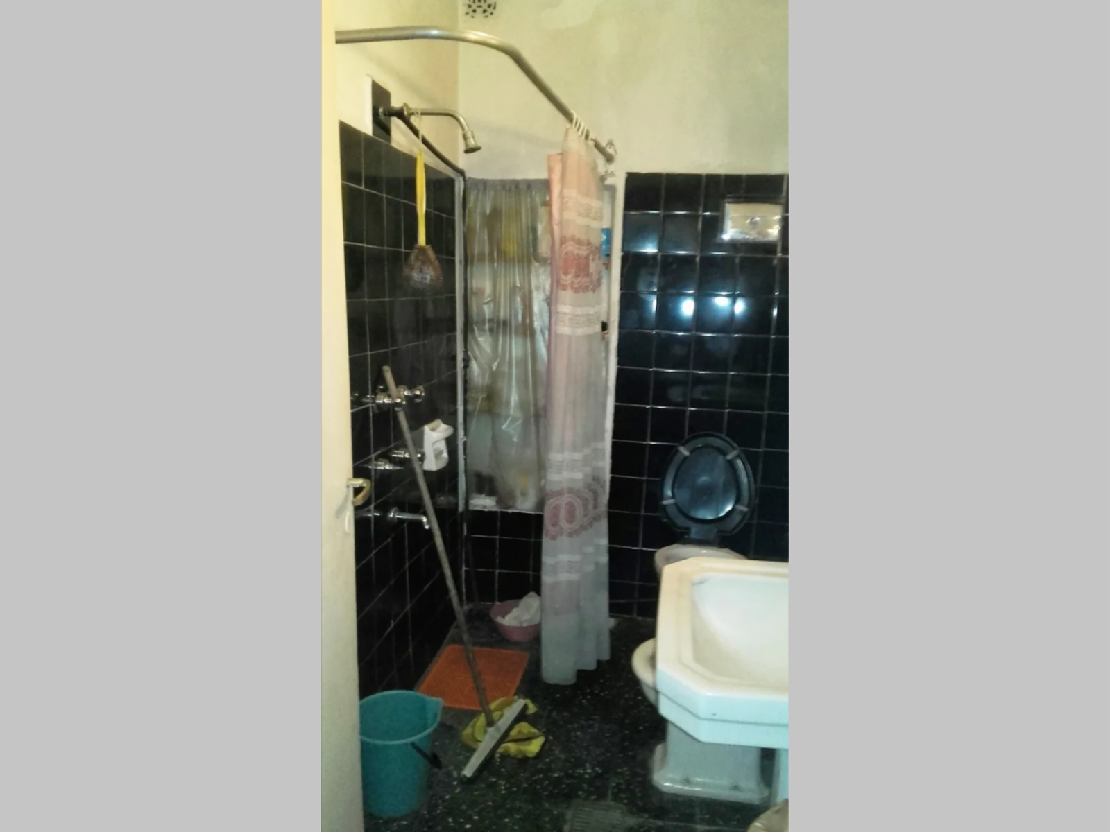 OPORTUNIDAD, A REFACCIONAR - PH en Venta en Parque Chacabuco 5 ambientes 4 dormitorios 2 baños 92 m2 contrafrente 2 plantas - Doblas 1000 — foto 8