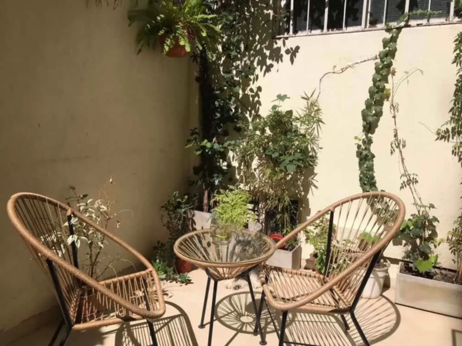 REMODELADO - Departamento en Venta en Recoleta 3 ambientes 2 baños + dependencia 77 m2 + 2 patios, total 91m2 - Paraguay 2600 — foto 2