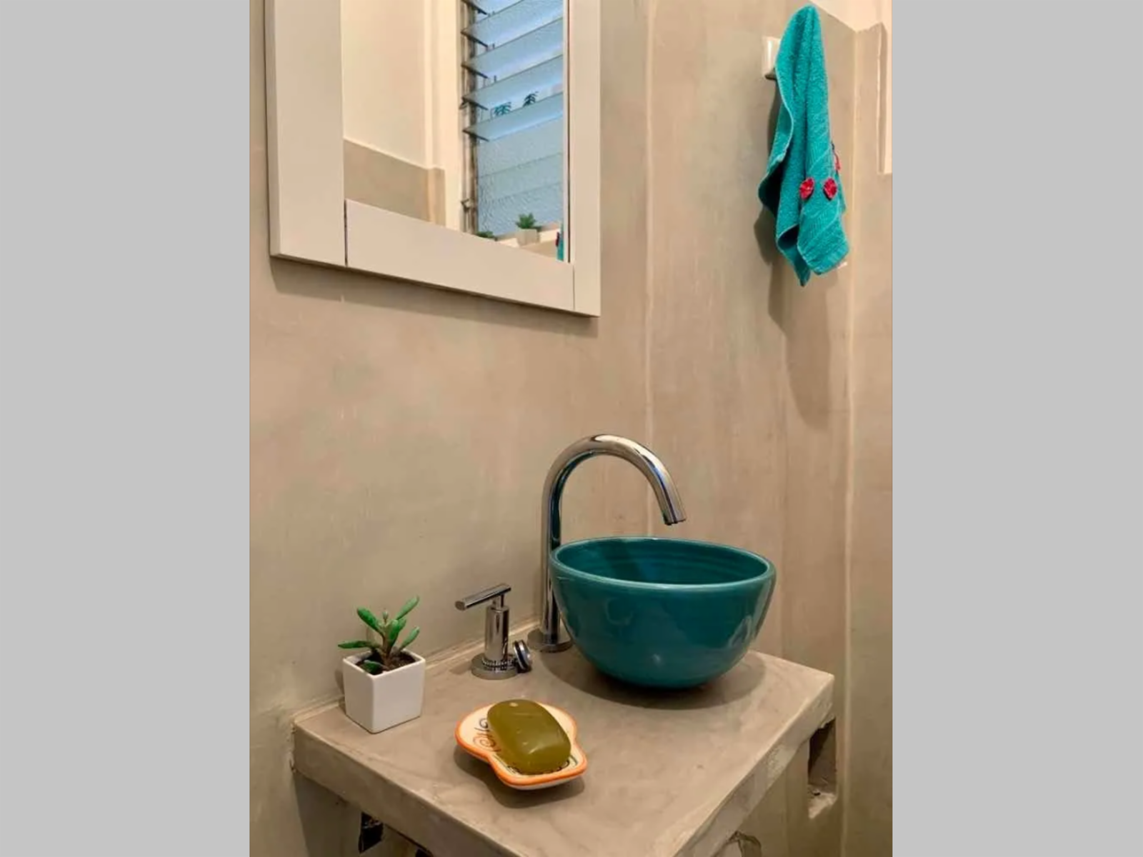 REMODELADO - Departamento en Venta en Recoleta 3 ambientes 2 baños + dependencia 77 m2 + 2 patios, total 91m2 - Paraguay 2600 — foto 13