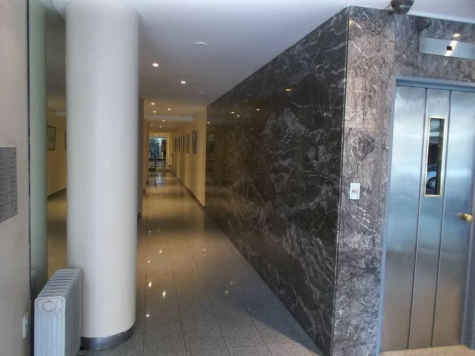 OPORTUNIDAD - Departamento en Venta en Balvanera 4 ambientes, 2 baños 98 m2 al contrafrente + cochera cubierta y baulera - Sarmiento 2100 — foto 3