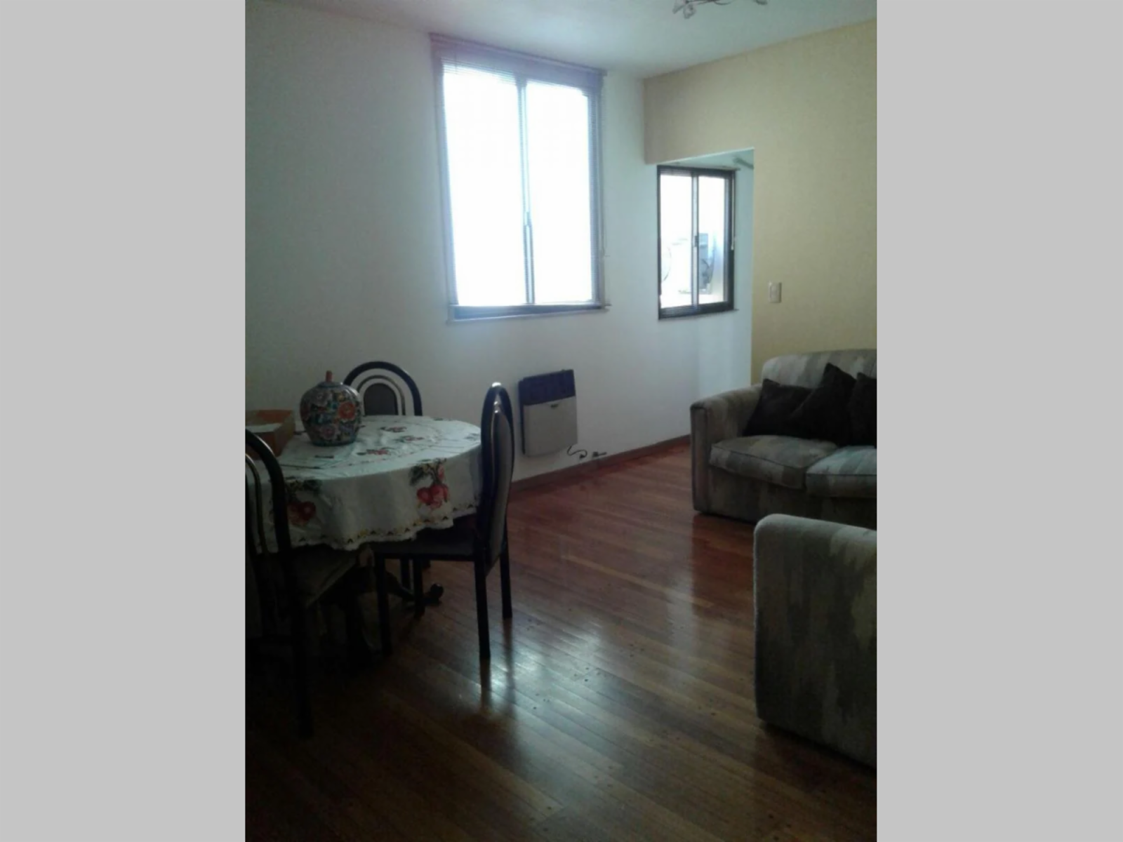 REFACCIONADO - Departamento en Venta en Monserrat 3 ambientes + dependencia 100 m2 - Chile 1400 — foto 2