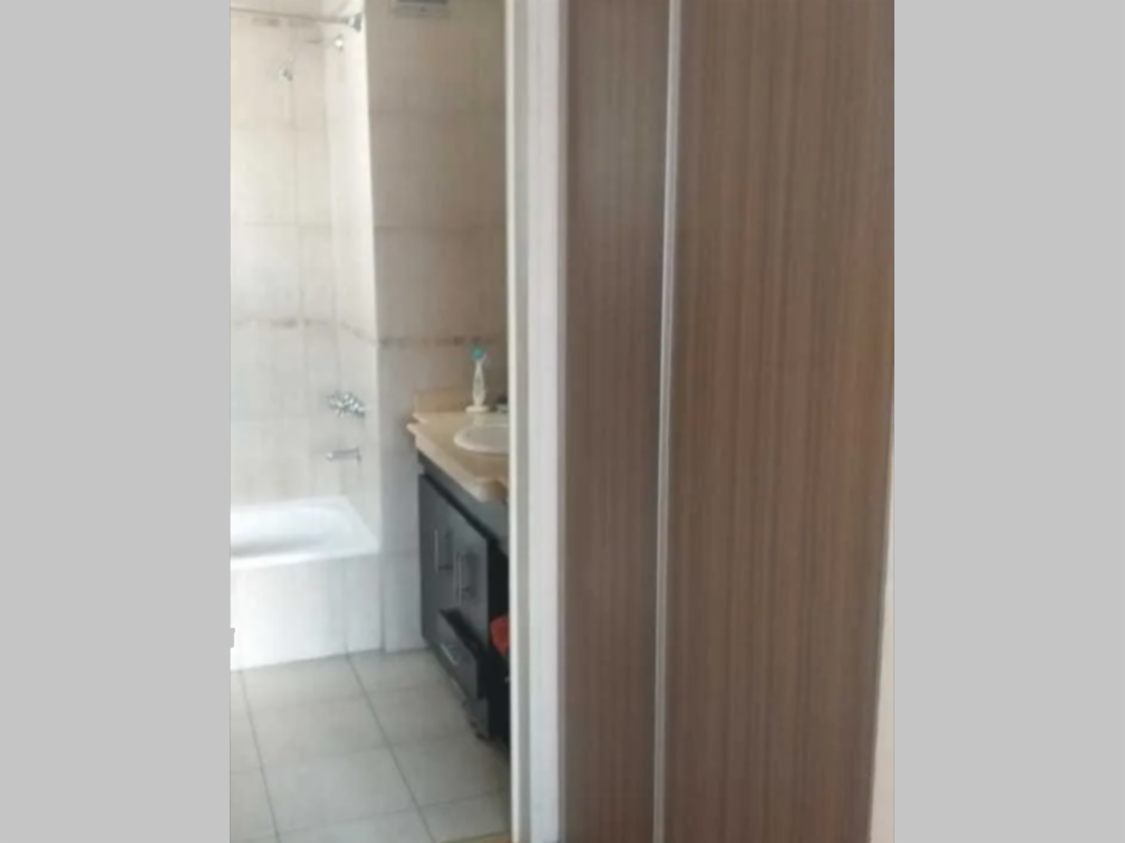CON COCHERA - Departamento (semipiso) en Venta en Flores, 4 ambientes 2 baños 85 m2 + balcón al frente, y cochera - Juan B Alberdi 2000 — foto 10