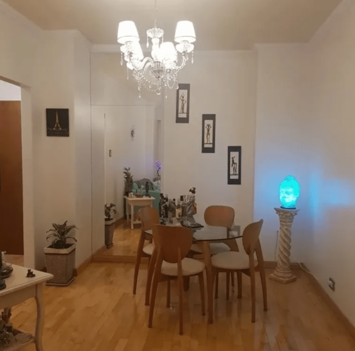 768-VENTA DEPARTAMENTO SARMIENTO 2500 2° PISO-OPTATIVO MUEBLES - AL FRENTE 3 AMB. 72/62 M2 - U$S 140.000 — foto 3
