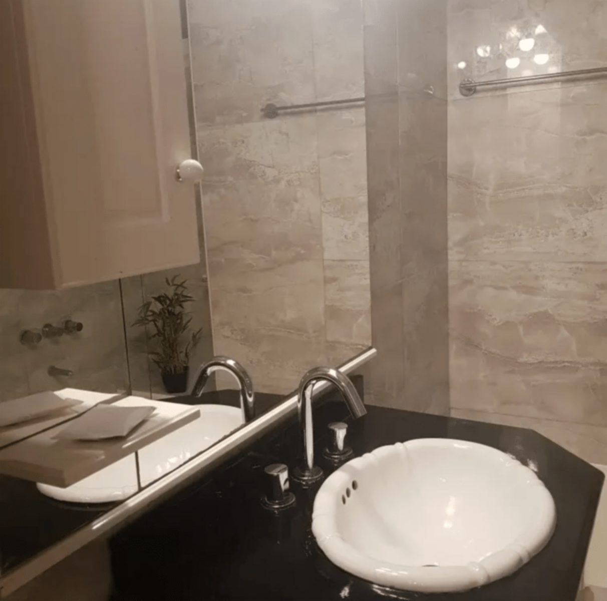 768-VENTA DEPARTAMENTO SARMIENTO 2500 2° PISO-OPTATIVO MUEBLES - AL FRENTE 3 AMB. 72/62 M2 - U$S 140.000 — foto 6