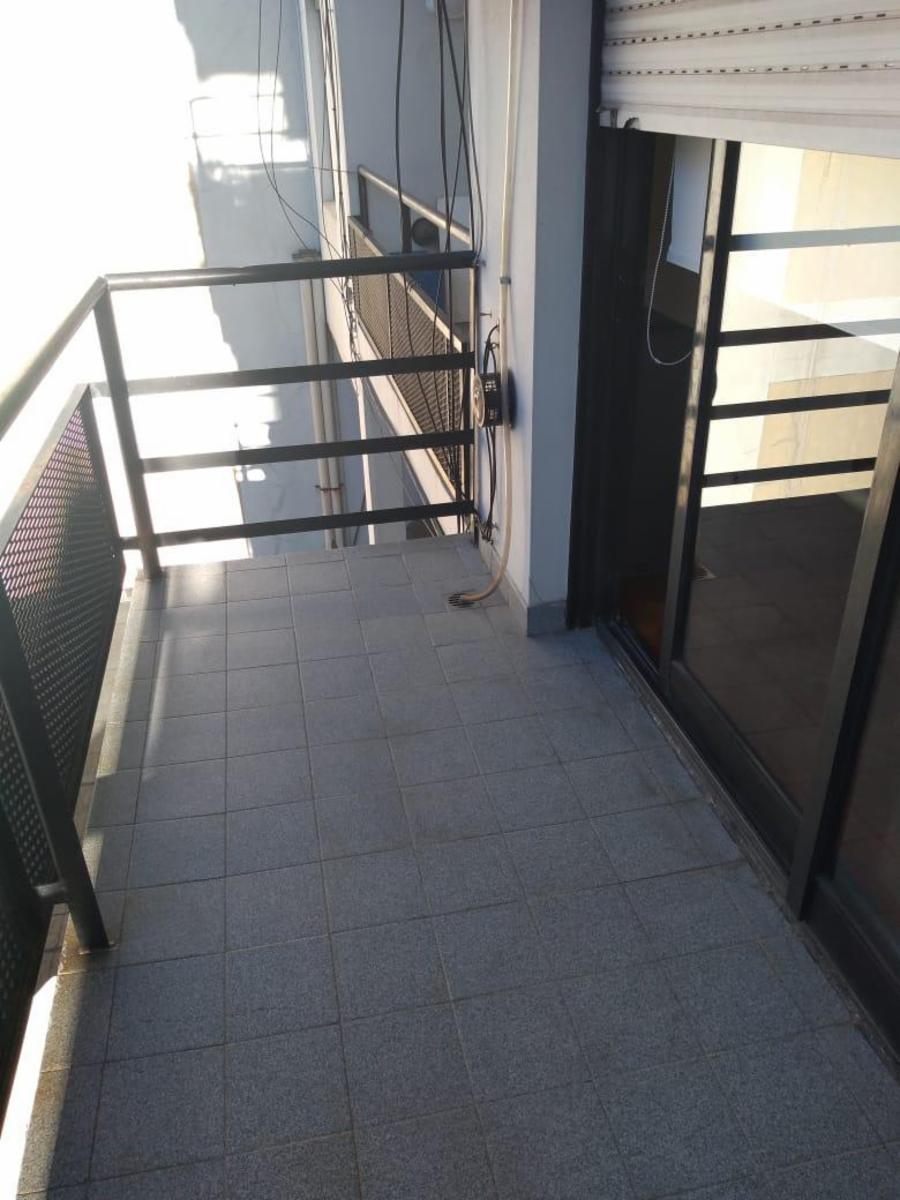 EXCELENTE MONOAMBIENTE BALVANERA PRECIO REBAJADO — foto 5