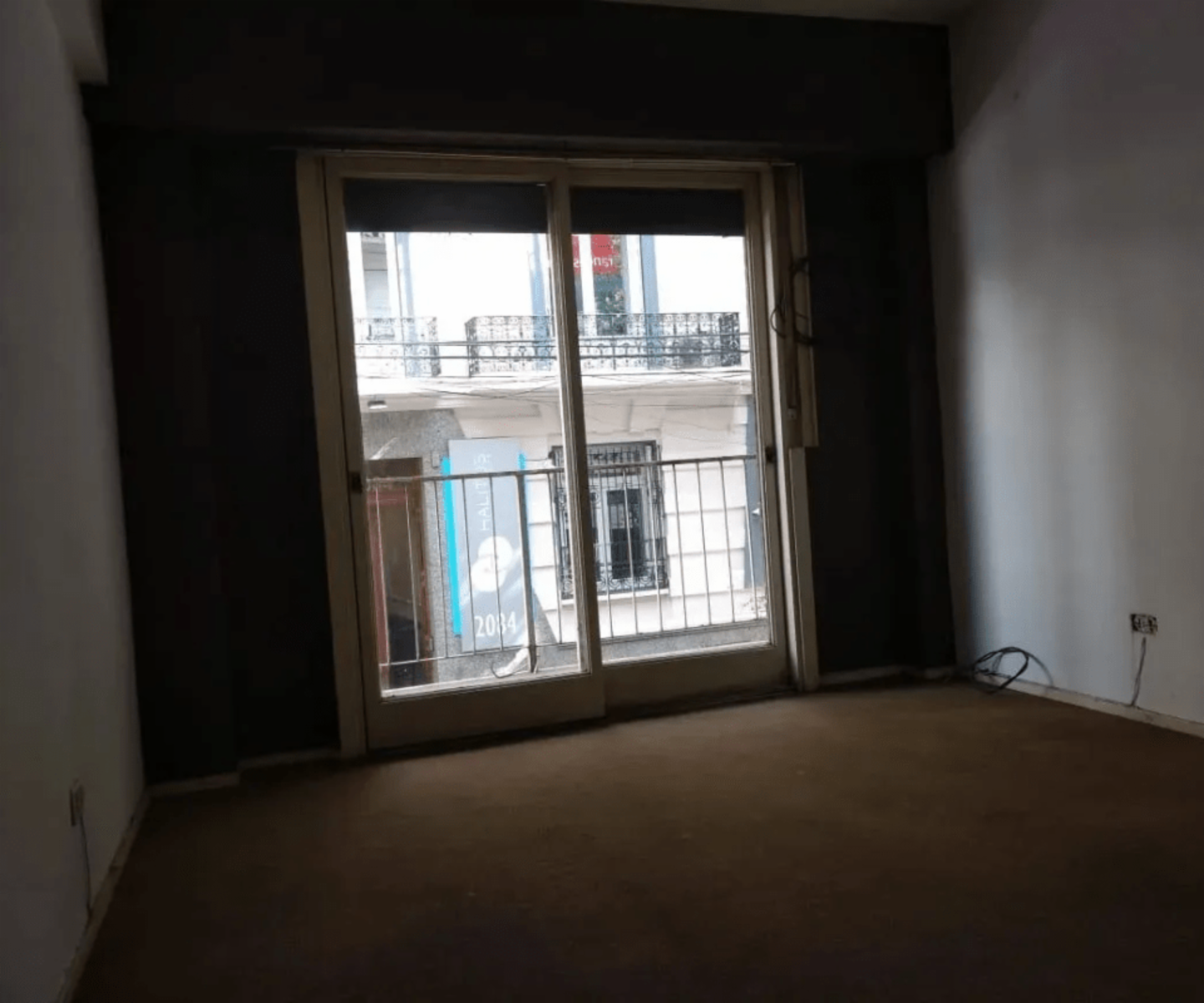 OPORTUNIDAD DEPTO. DE 2 AMB. EN BARRIO NORTE PISO BAJO FRENTE LUMINOSO