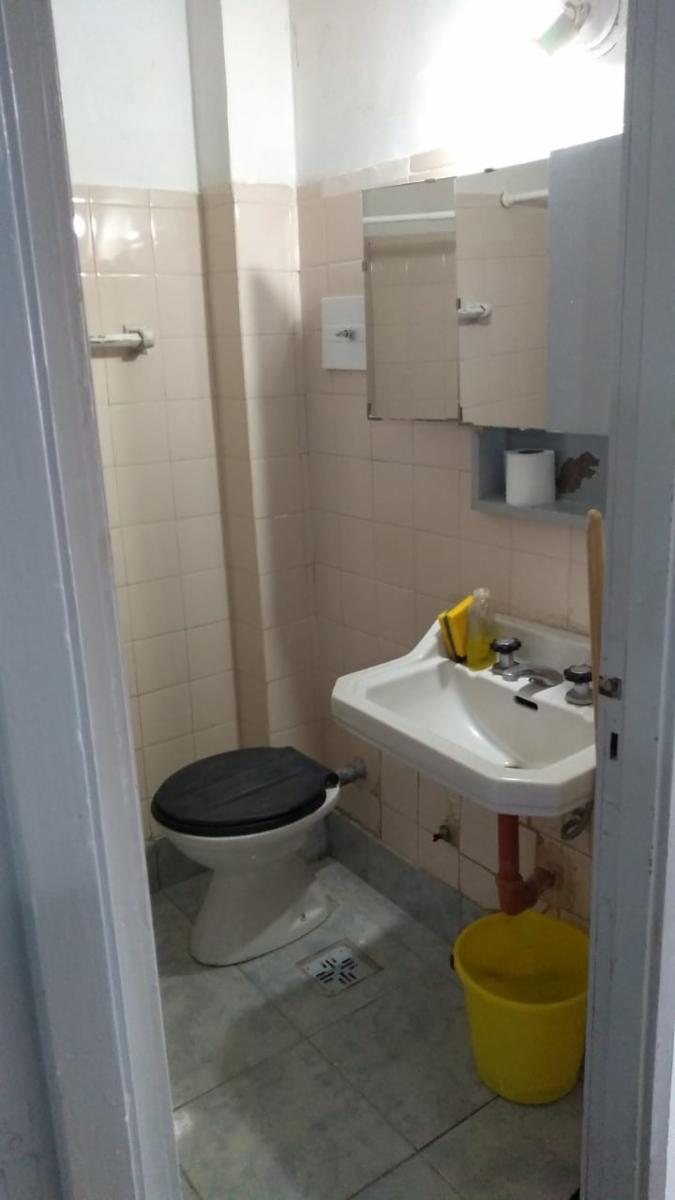 EXCELENTE MONOAMBIENTE LUMINOSO EN CABALLITO APTO PROFESIONAL — foto 4