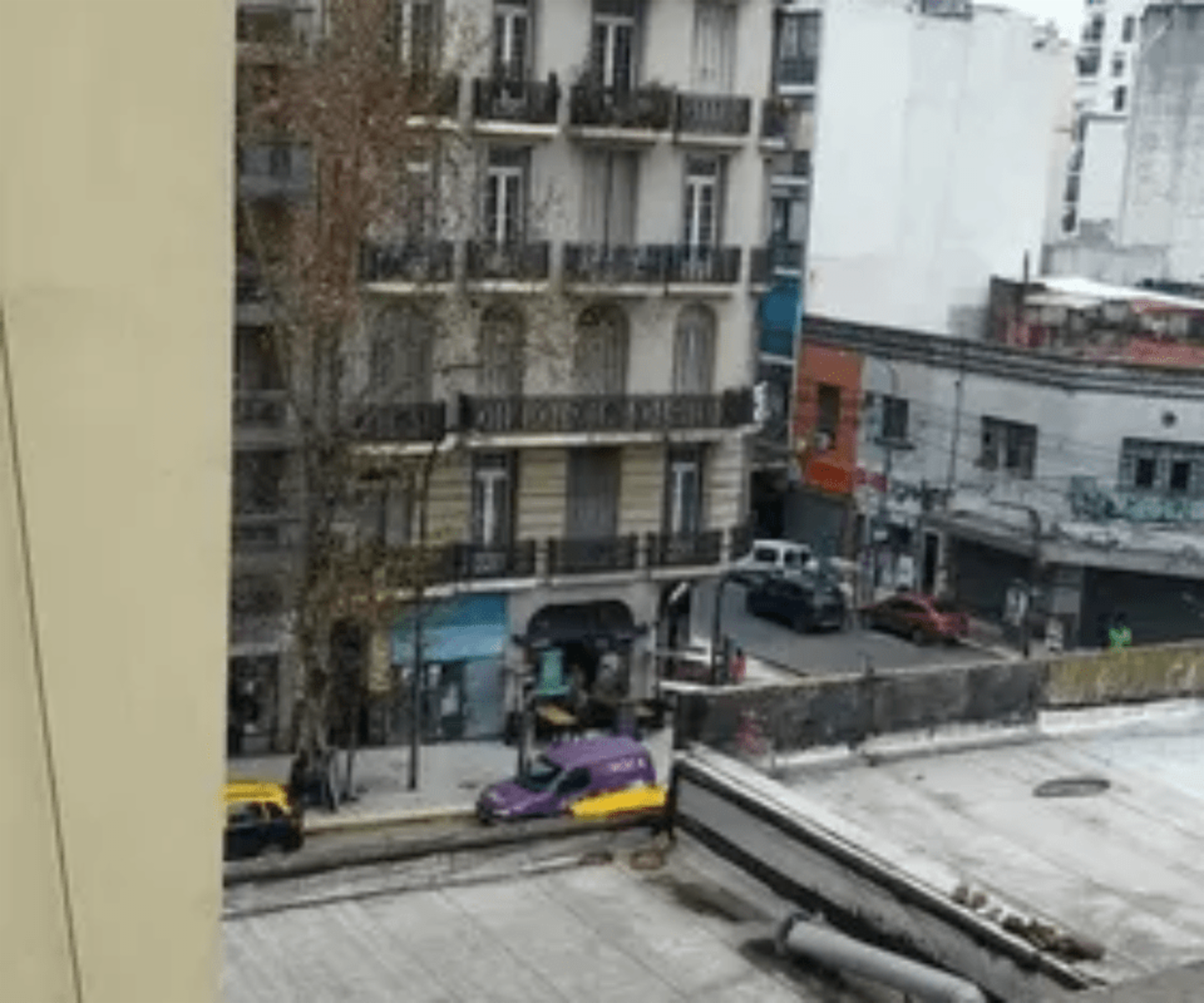 EXCELENTE DEPARTAMENTO DE 3 AMBIENTES MUY LUMINOSO