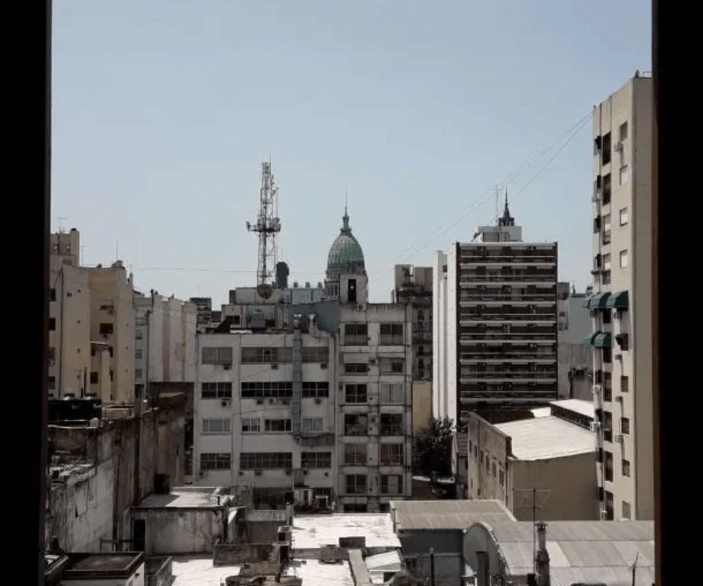 EXCELENTE MONOAMBIENTE, AMPLIO, LUMINOSO Y AMOBLADO — foto 6