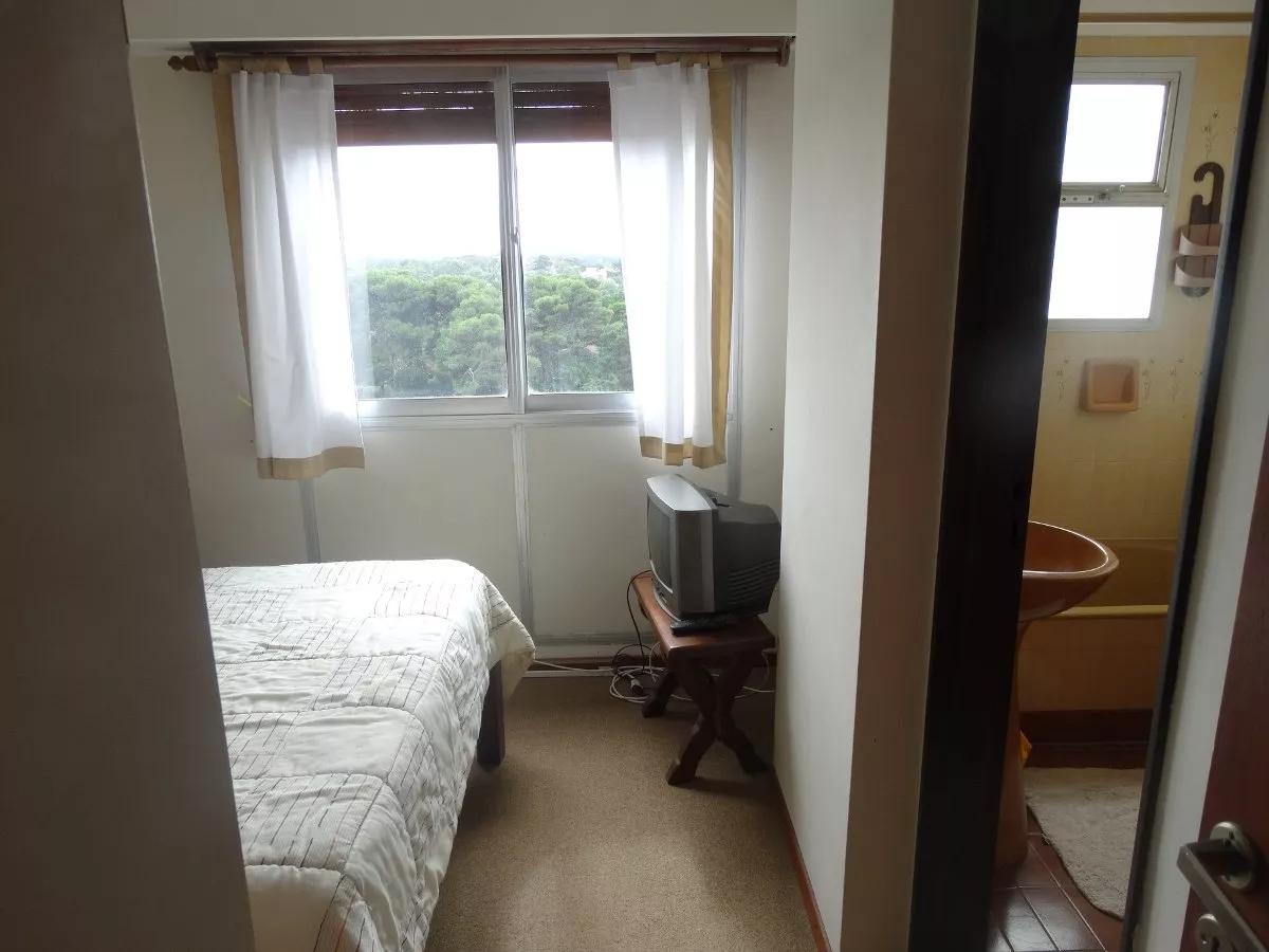 Hermoso departamento en zona centro de Pinamar, con vistas al mar y cochera — foto 6
