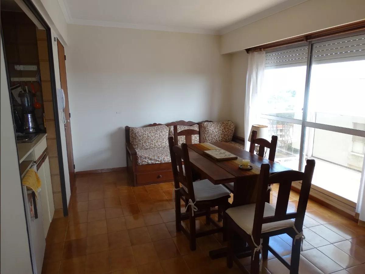 Hermoso departamento en zona centro de Pinamar, con vistas al mar y cochera — foto 9