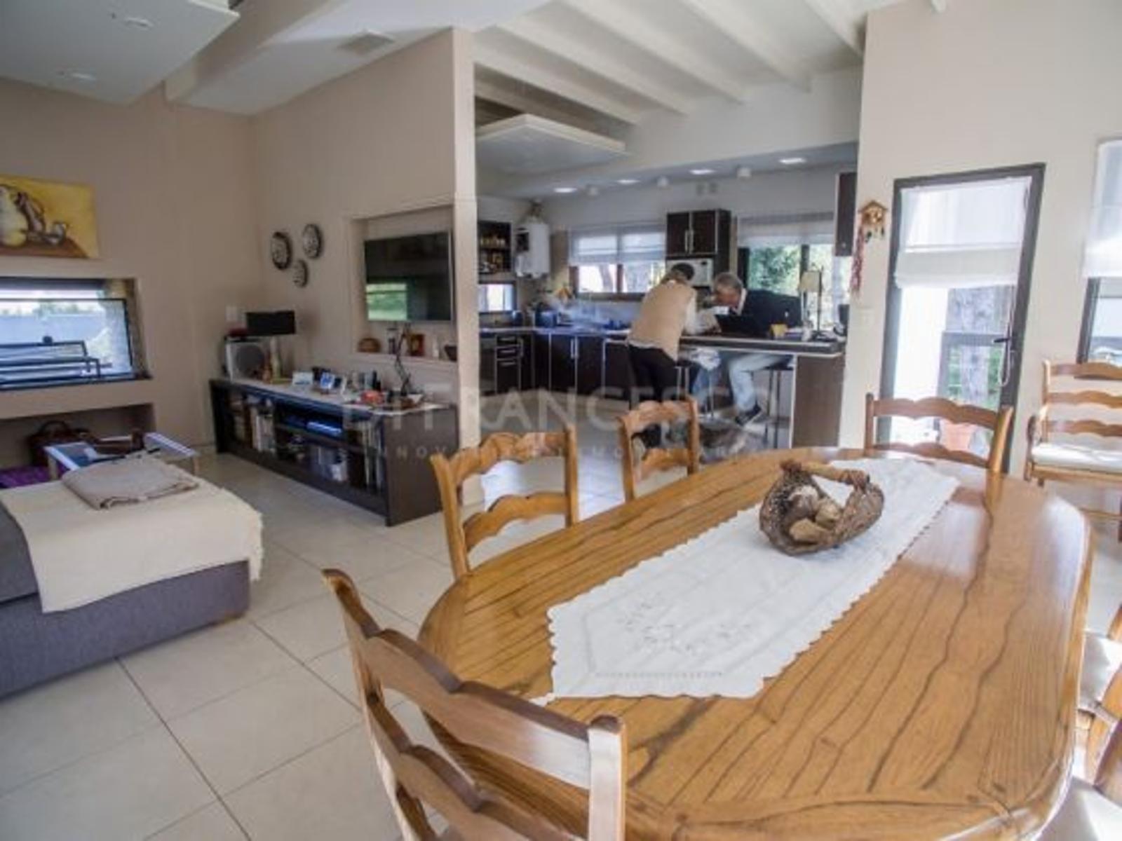Hermosa casa moderna de 3 dormitorios en Pinamar — foto 13