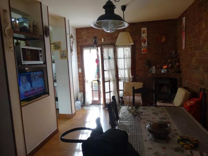 Excelente triplex en Pinamar a 100 metros del mar. Oportunidad! — foto 2
