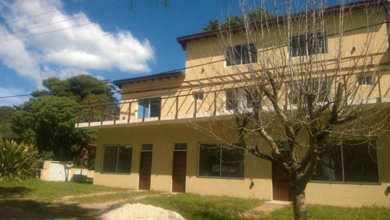 Complejo de deptos en Pinamar a muy pocos metros del mar. Atención inversores: Renta asegurada!! - 2