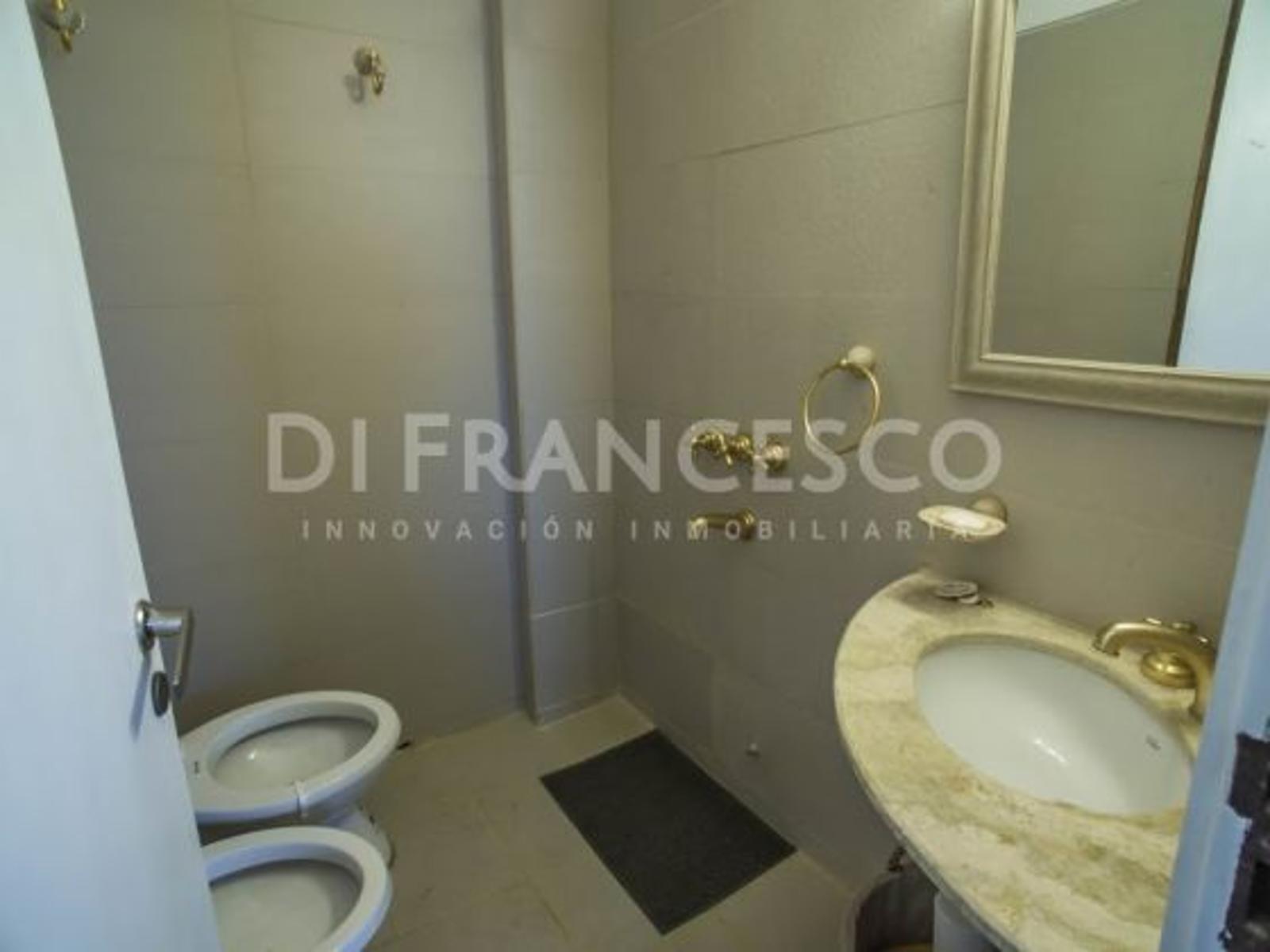 Impresionante semipiso frente al mar. Departamento en Venta. — foto 6