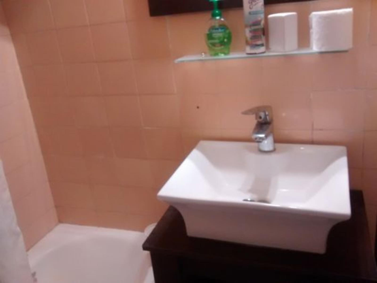 Cómodo departamento con patio, segunda línea al mar. Departamento en Venta. — foto 9