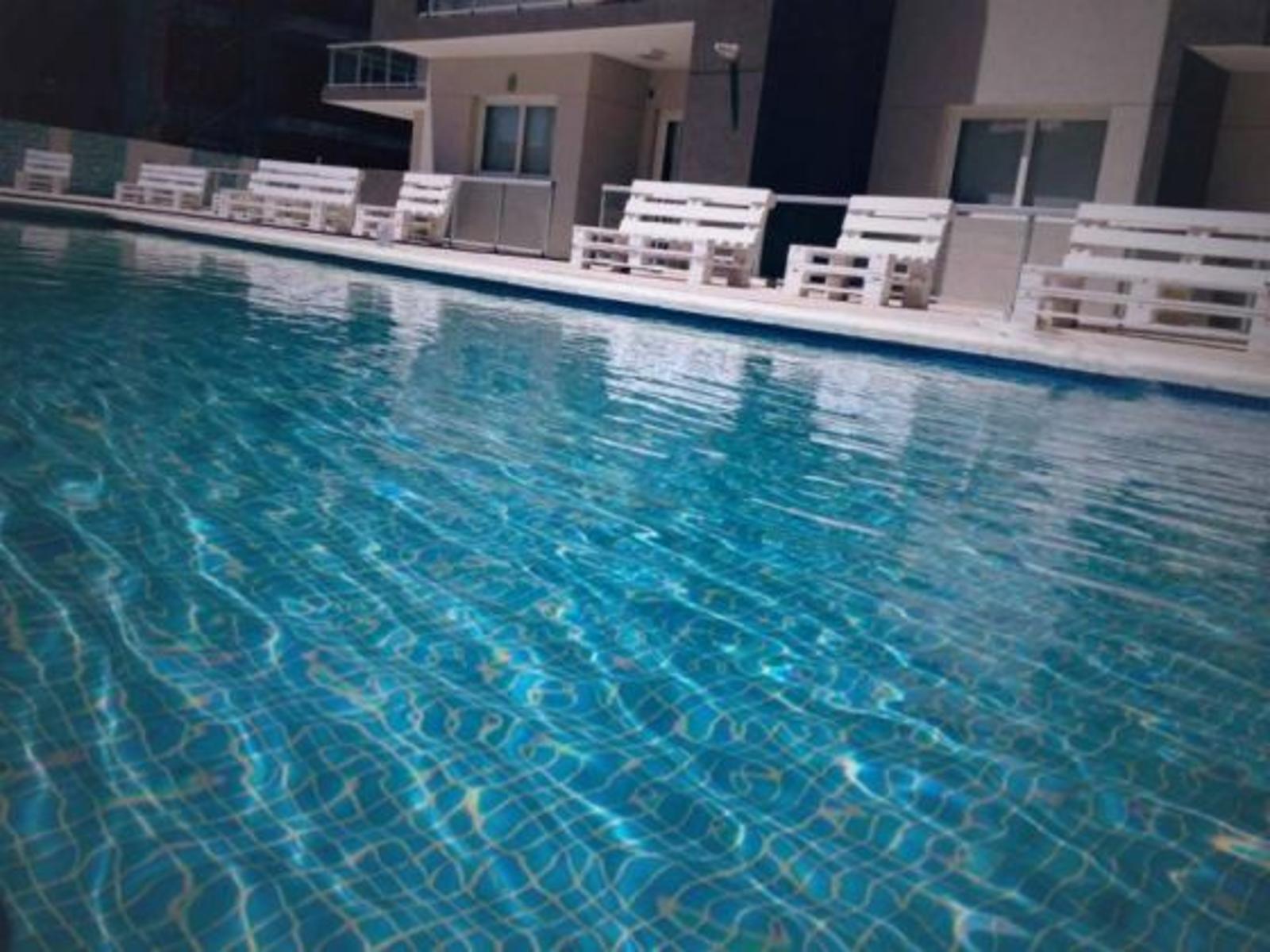Departamento de 2 dormitorios. A 150 mts del mar. Piscina climatizada. Cochera.. Departamento en Venta. — foto 2