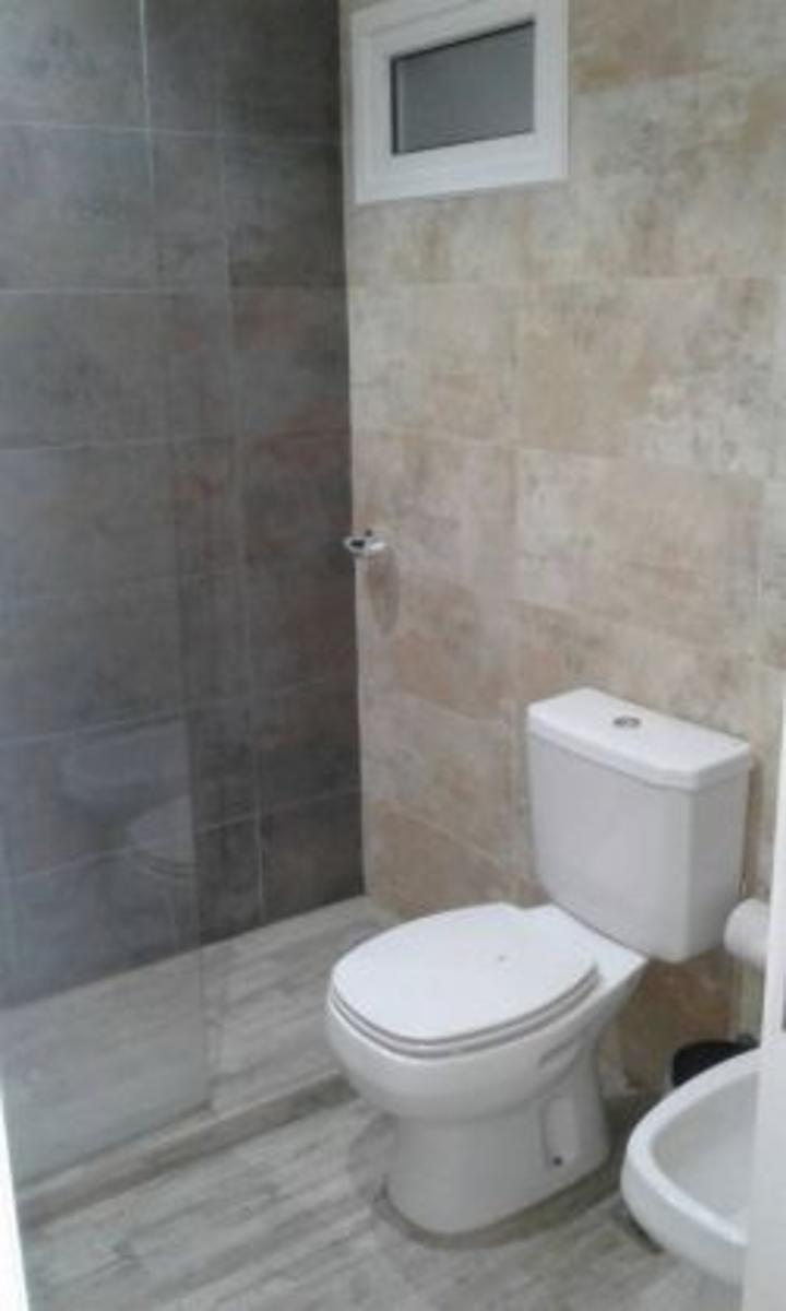 Departamento de 2 dormitorios. A 150 mts del mar. Piscina climatizada. Cochera.. Departamento en Venta. — foto 8