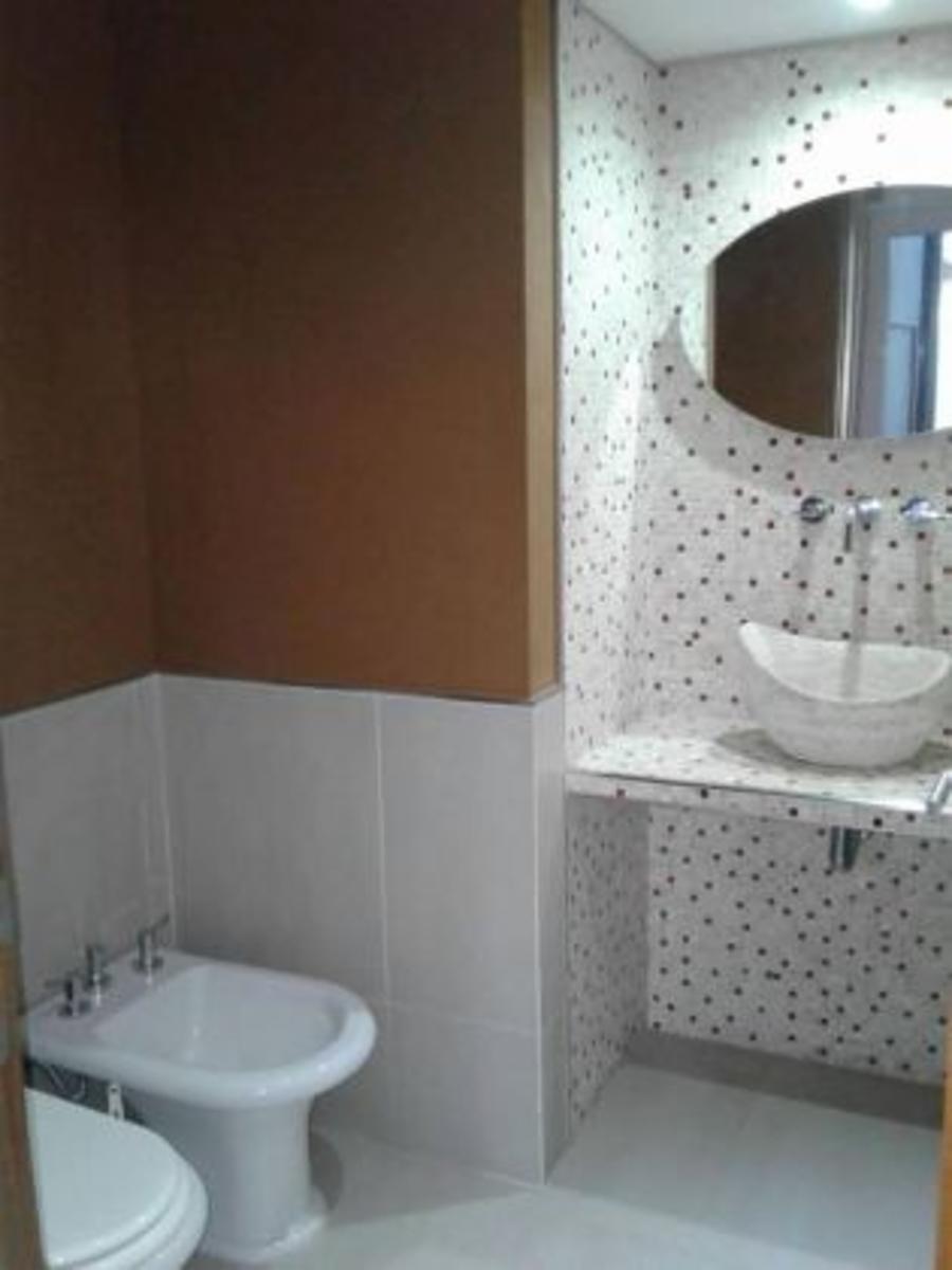 Excelente casa en zona tridente con terraza, quincho y garage.. Casa en Venta. — foto 11