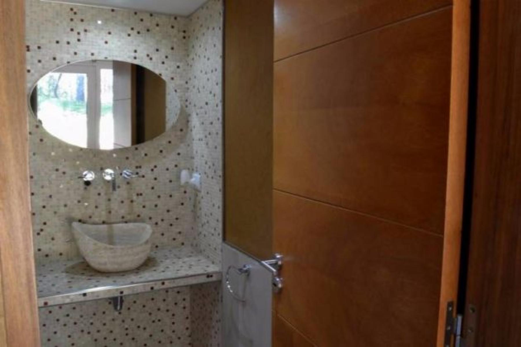 Excelente casa en zona tridente con terraza, quincho y garage.. Casa en Venta. — foto 14