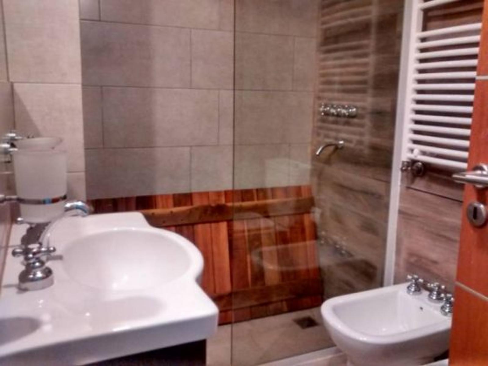 Hermoso Monoambiente a estrenar. Con Cochera y piscina. Departamento en Venta. — foto 12