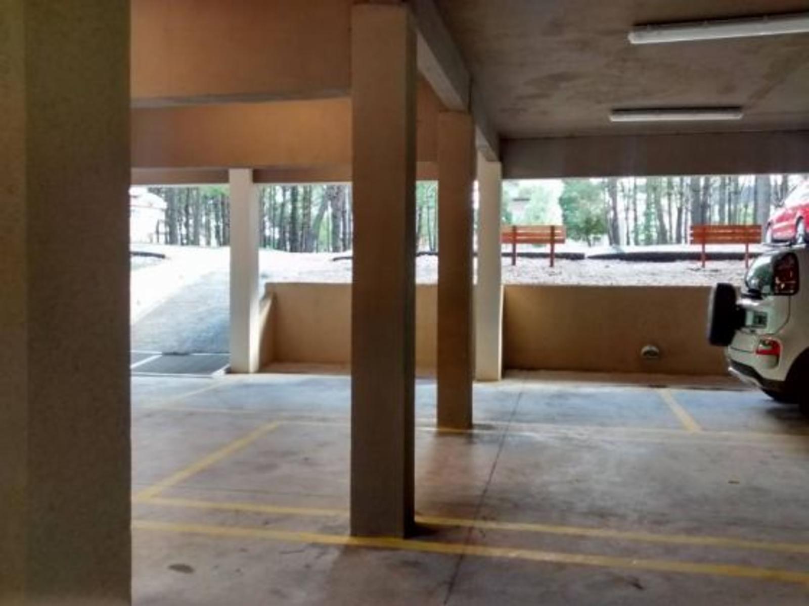 Hermoso Monoambiente a estrenar. Con Cochera y piscina. Departamento en Venta. — foto 14
