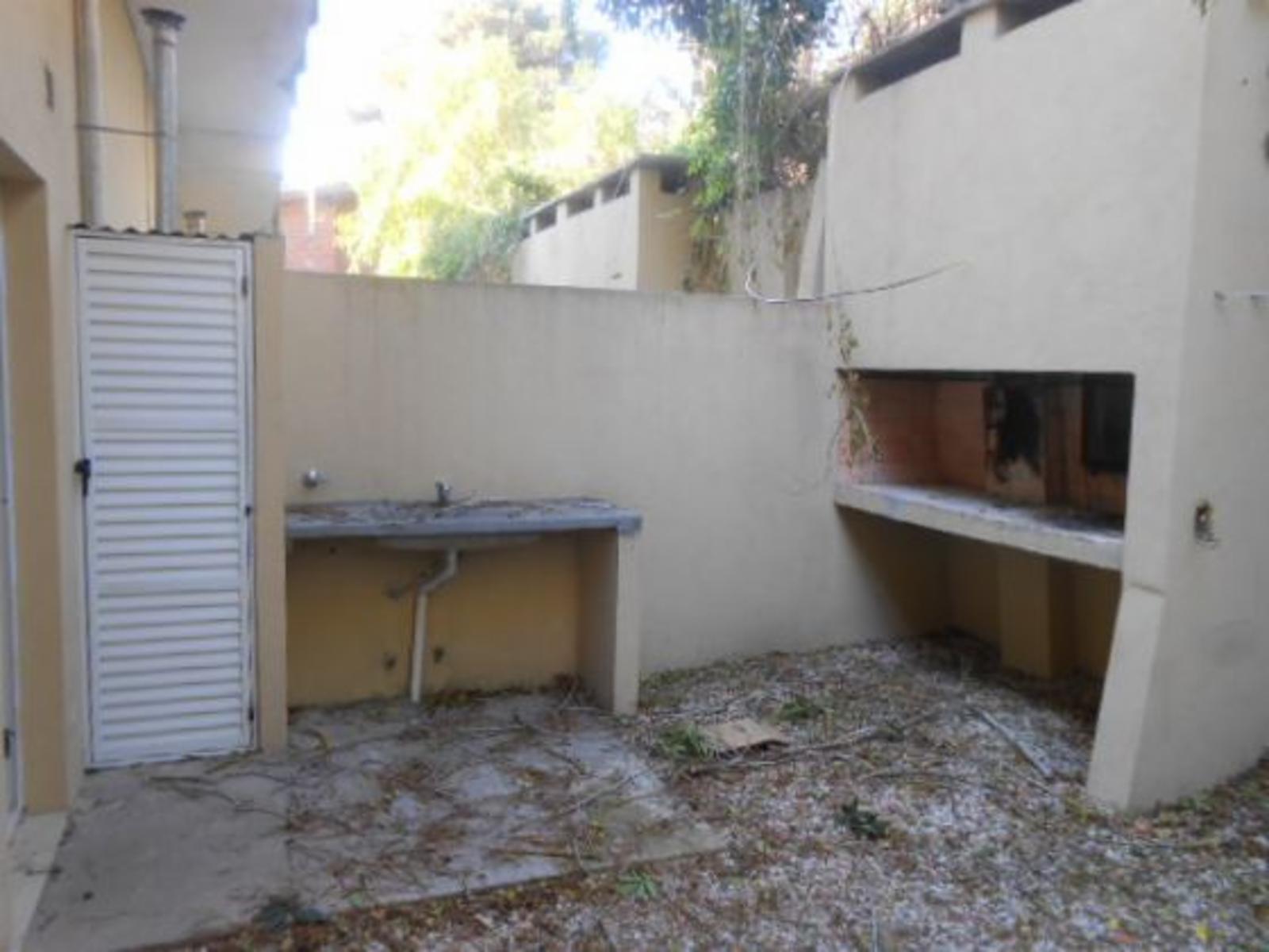 Departamento de 1 dormitorio con patio y jardín propios. A 200 mts del mar. Departamento en Venta. — foto 5