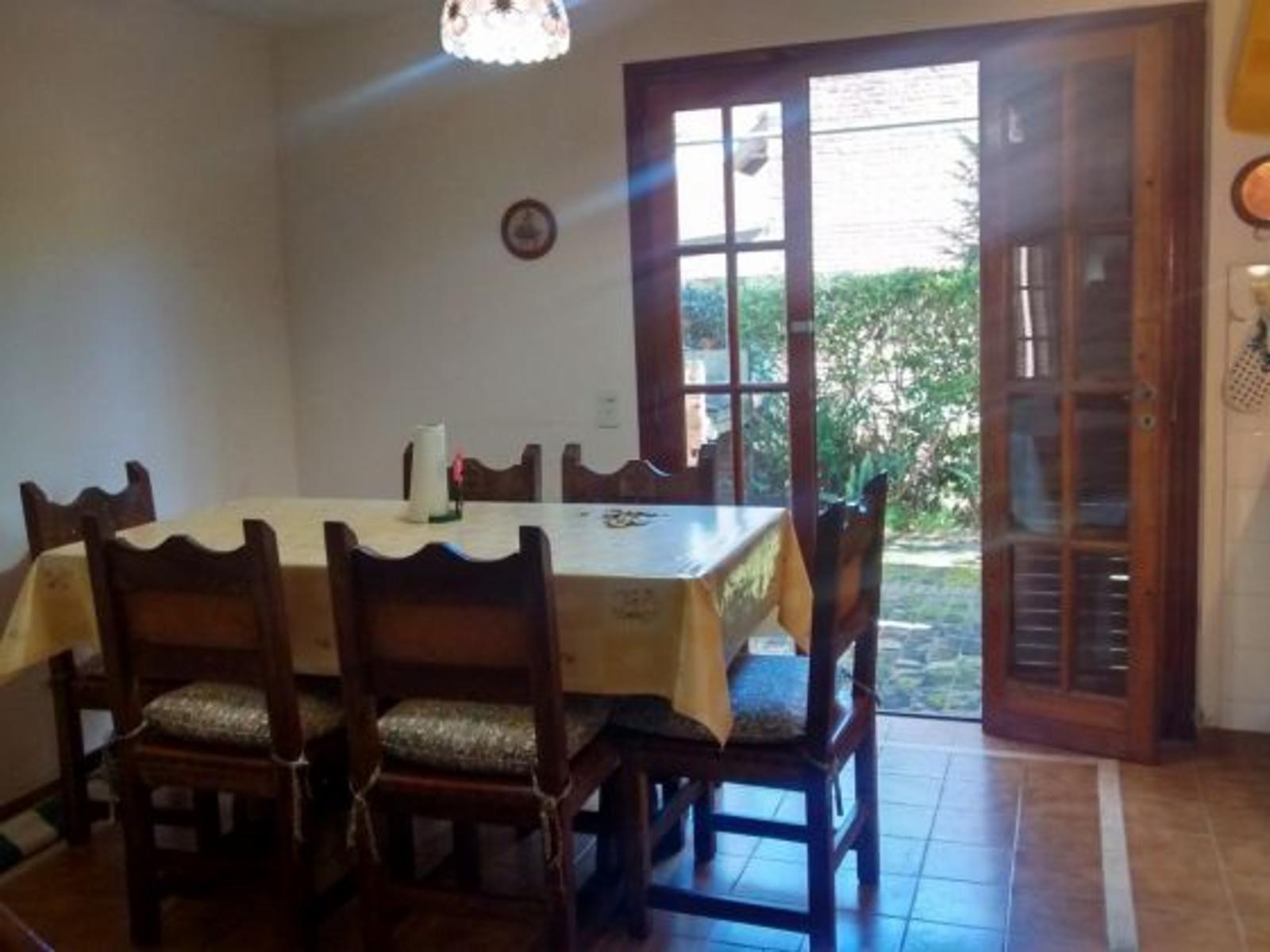 Duplex tradicional con gran jardín. Dúplex en Venta.