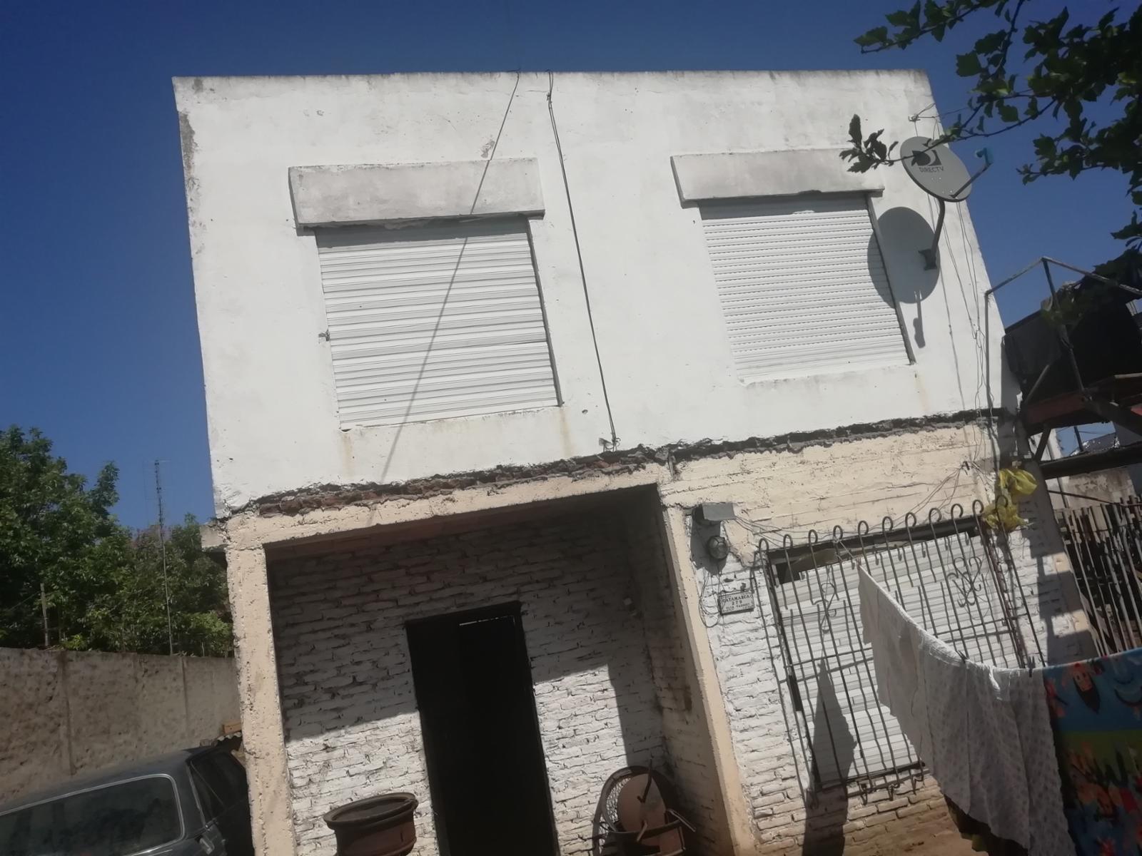 CASA + DEPARTAMENTO a refaccionar sobre lote de 400 metros — foto 3