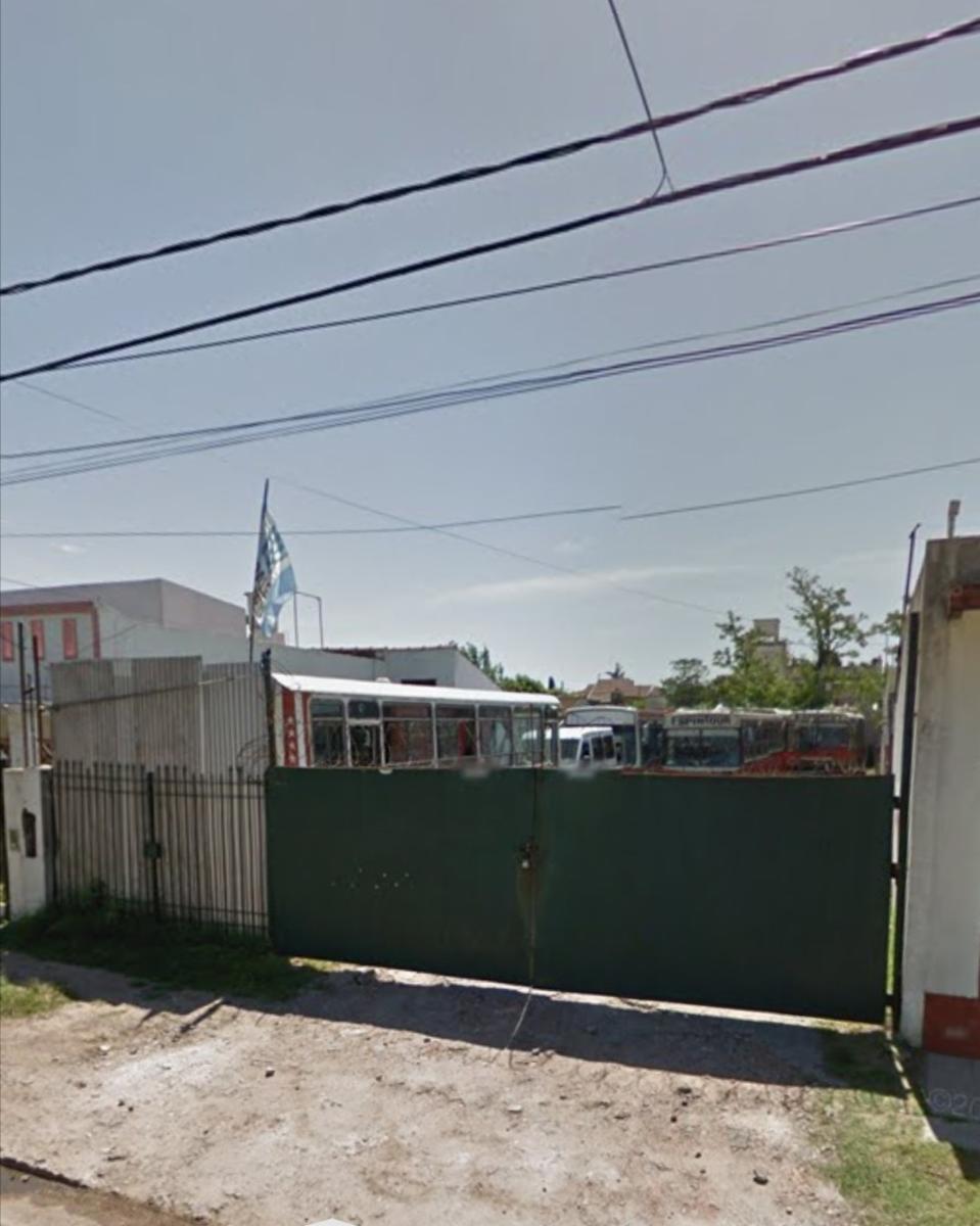 LOTE DE TERRENO A METROS DE AVENIDA ROCA