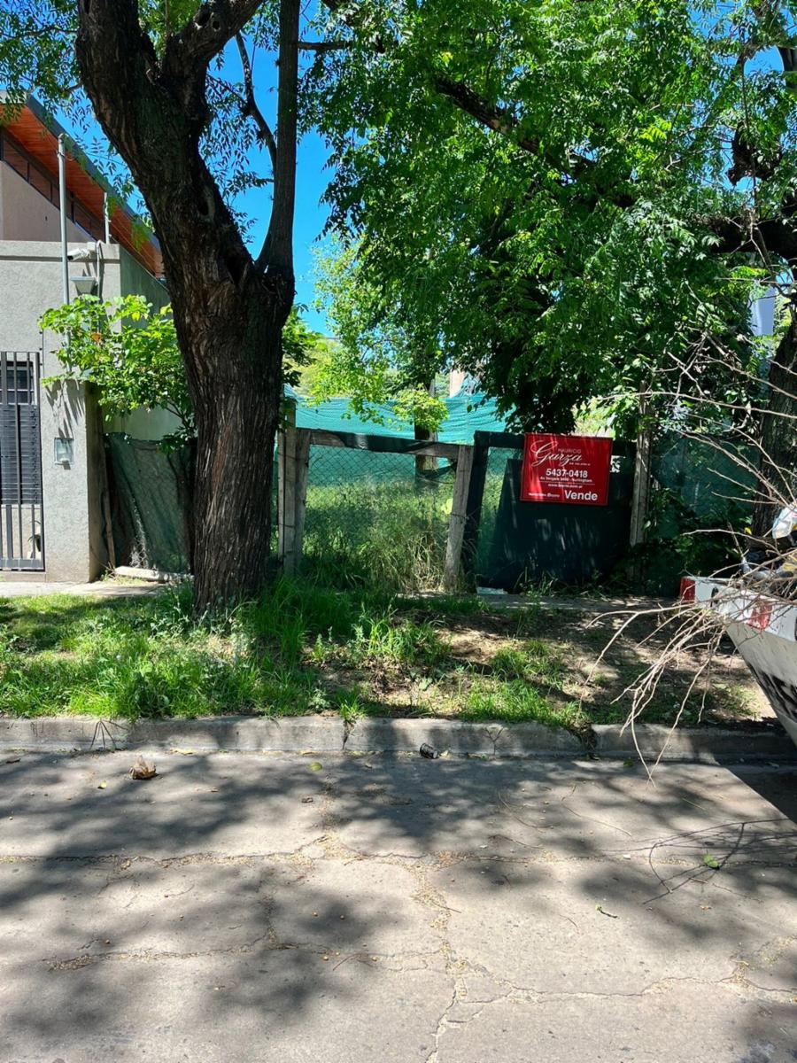 Lote de terreno en zona residencial
