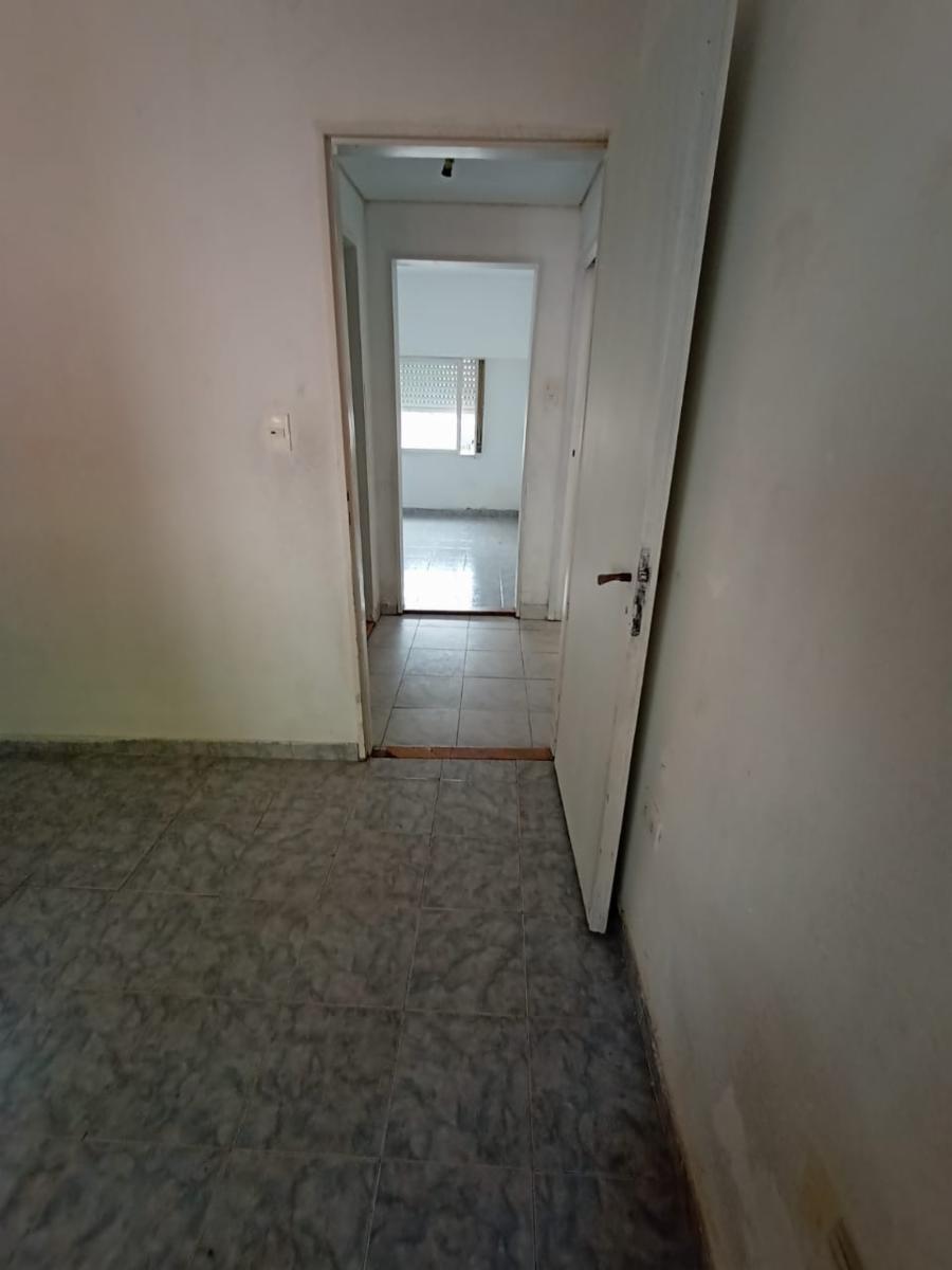 Casa con depto a reciclar - 9