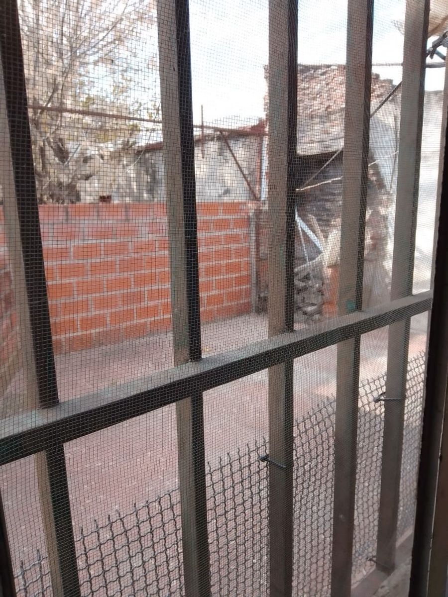 Casa con depto a reciclar - 12
